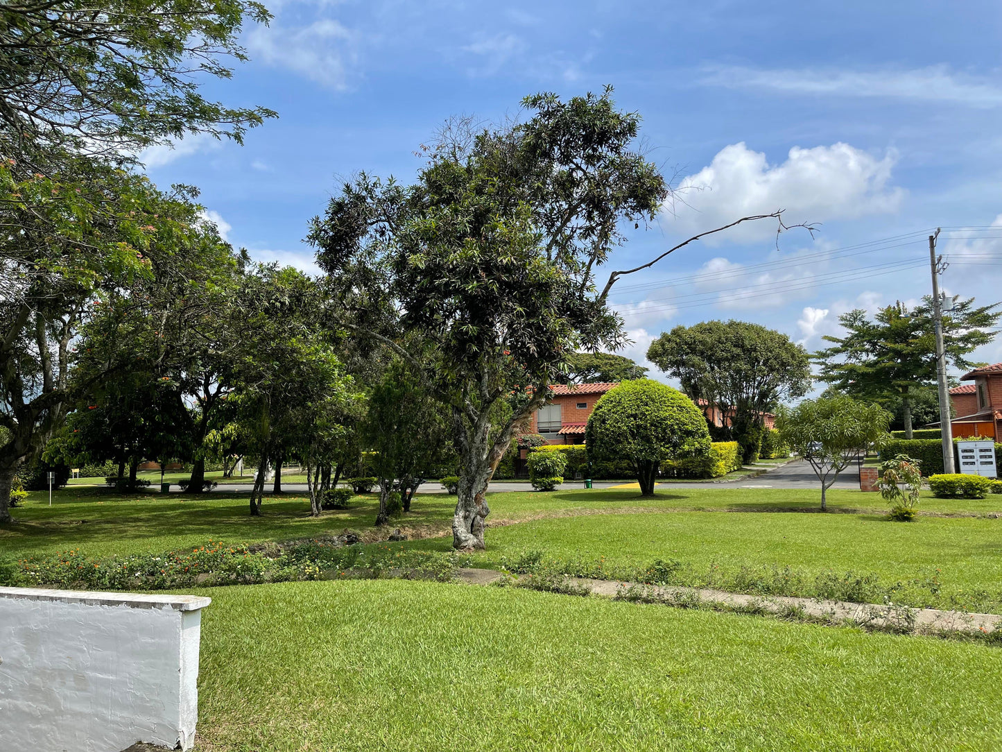 CASA EN RENTA EN GUADUALES DE LAS MERCEDES ALFAGUARA JAMUNDI