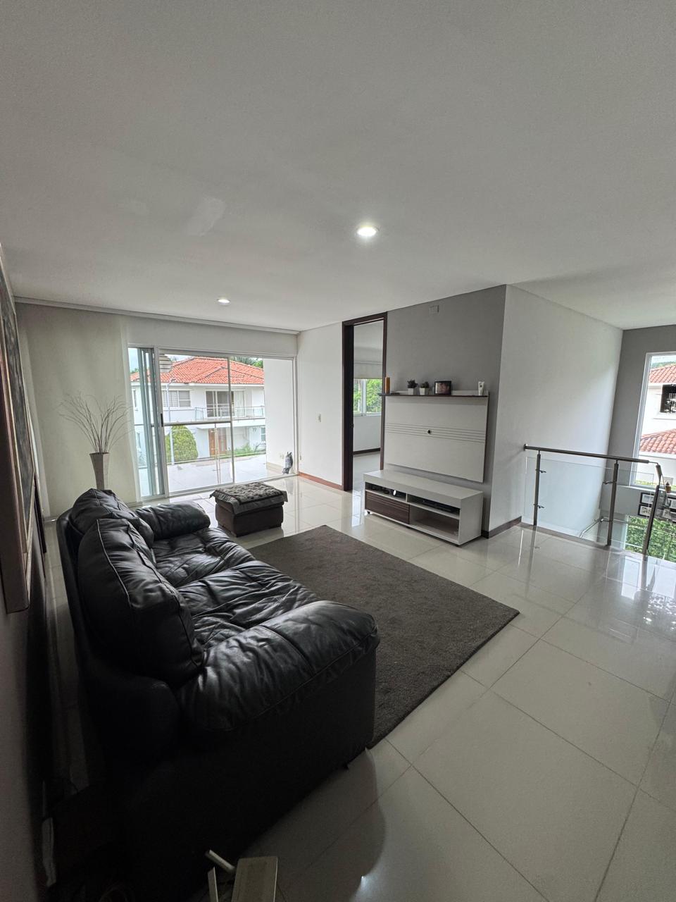 CASA EN VENTA EN CONDOMINIO PANCE CALI