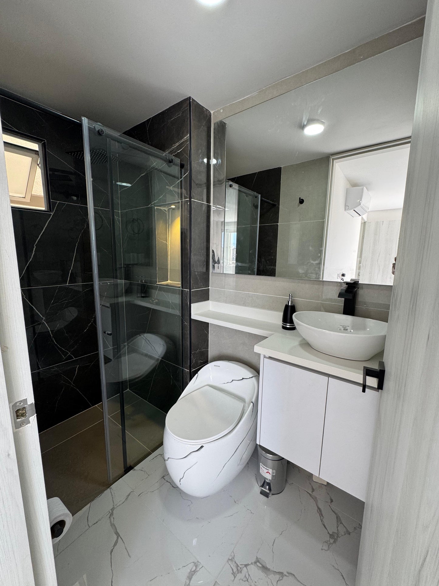 APARTAMENTO AMOBLADO EN ALQUILER SUR DE CALI BOCHALEMA