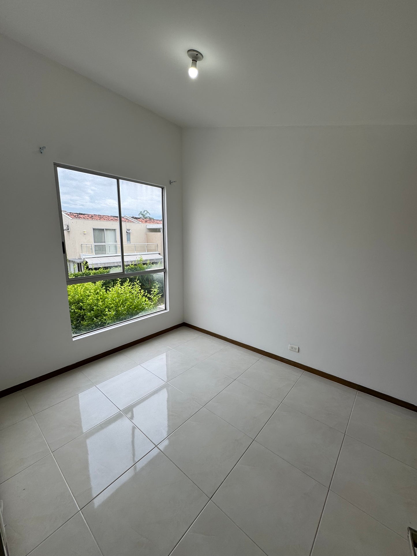 CASA EN VENTA O RENTA EN CASA CAMPO ALFAGUARA JAMUNDI