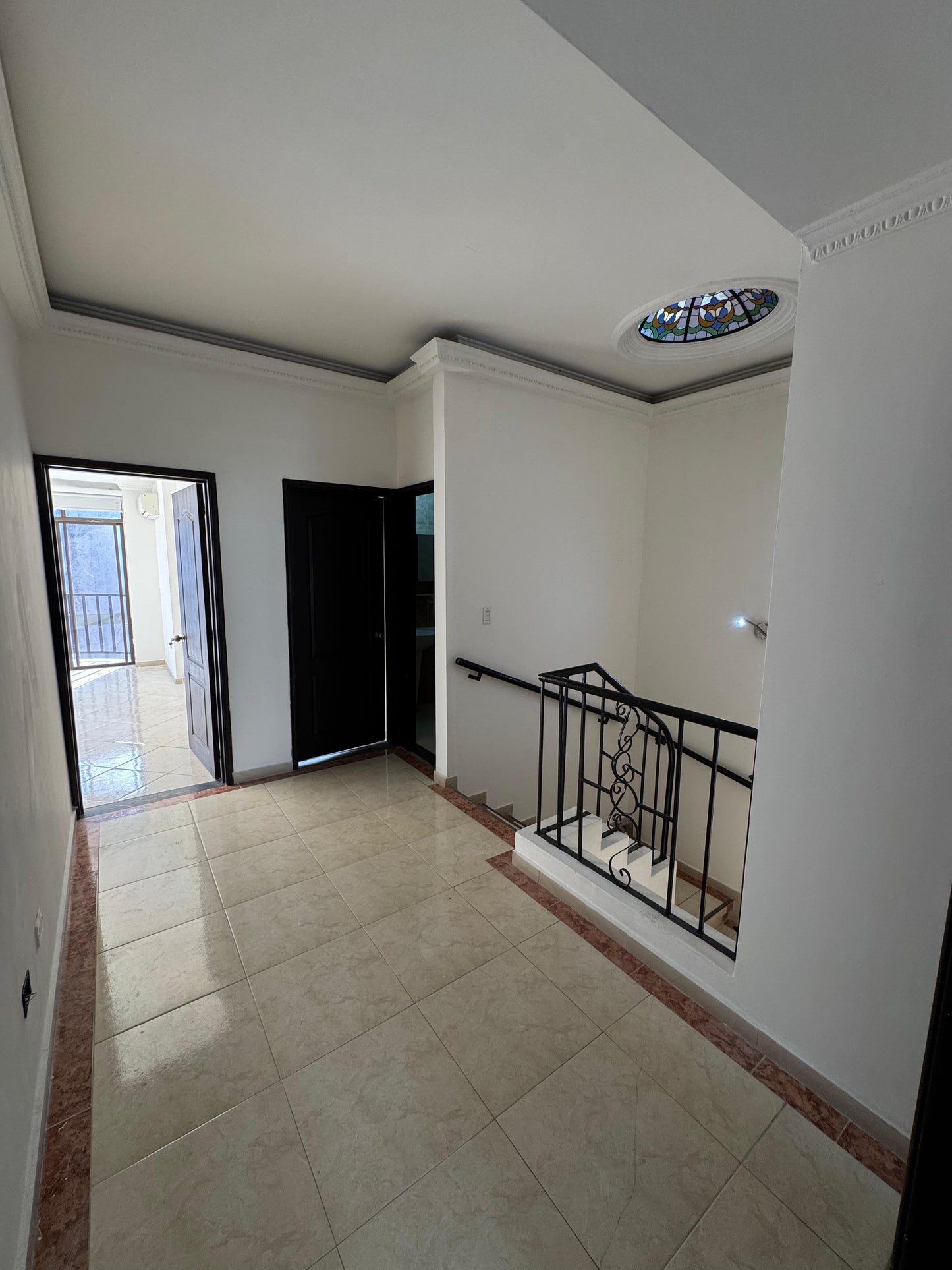 SE VENDE O RENTA CASA EN LA HACIENDA CALI