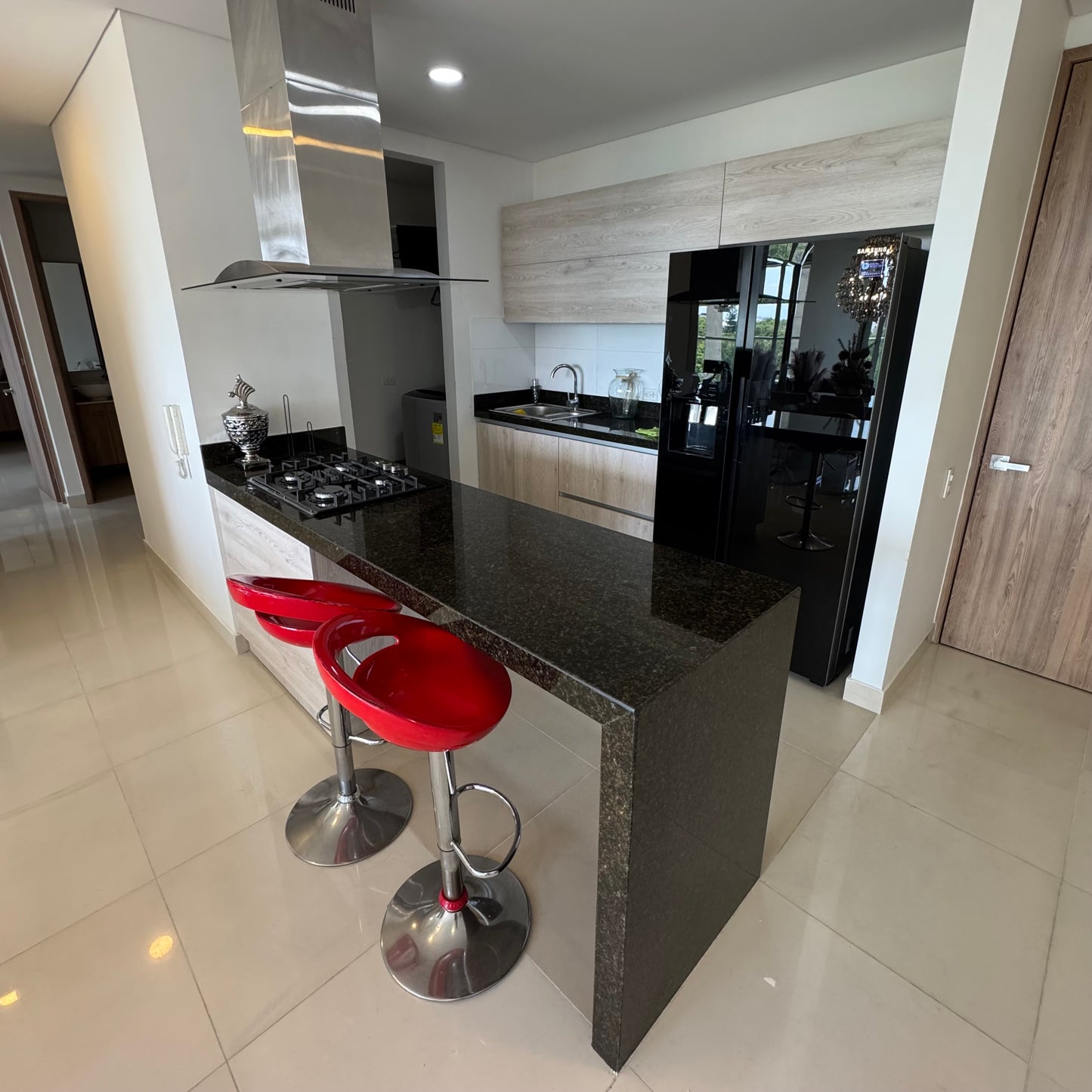 APARTAMENTO AMOBLADO EN ALQUILER NUEVA TEQUENDAMA CALI torre cosmoplaza
