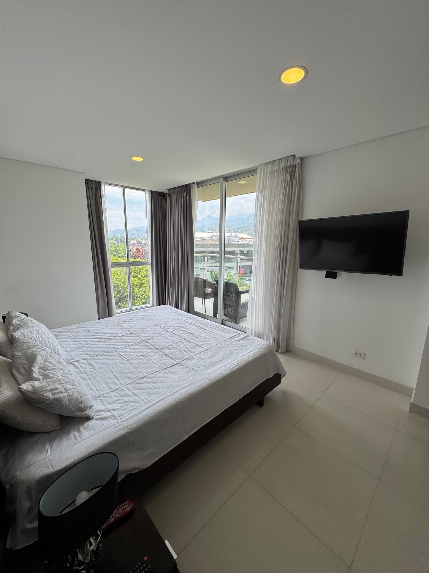 APARTAMENTO AMOBLADO EN ALQUILER NUEVA TEQUENDAMA CALI torre cosmoplaza
