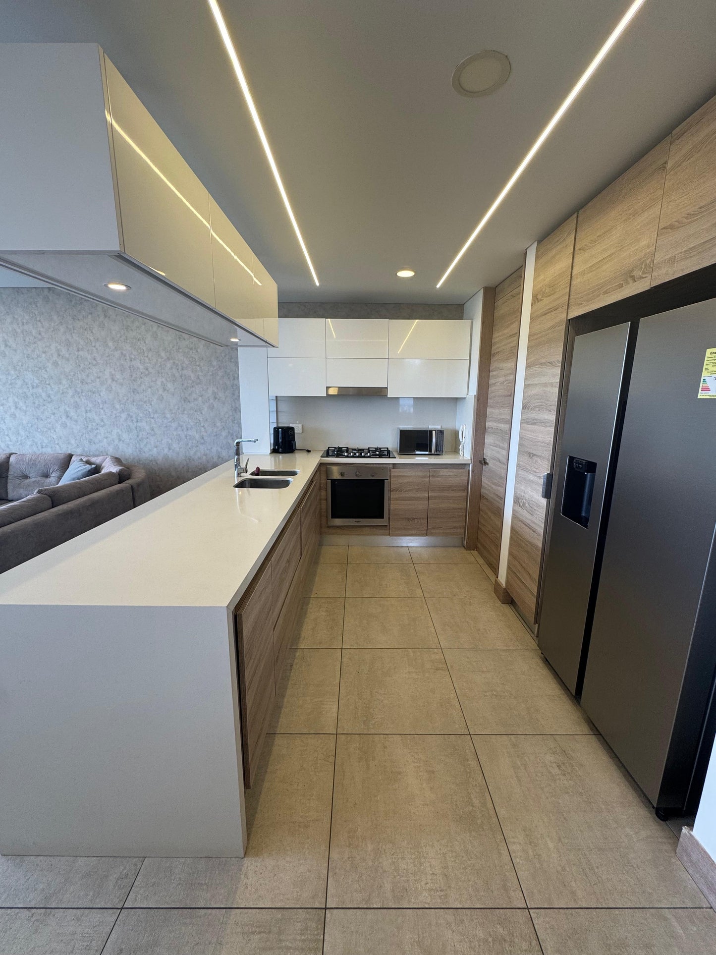 APARTAMENTO AMOBLADO EN RENTA CIUDAD JARDÍN CALI