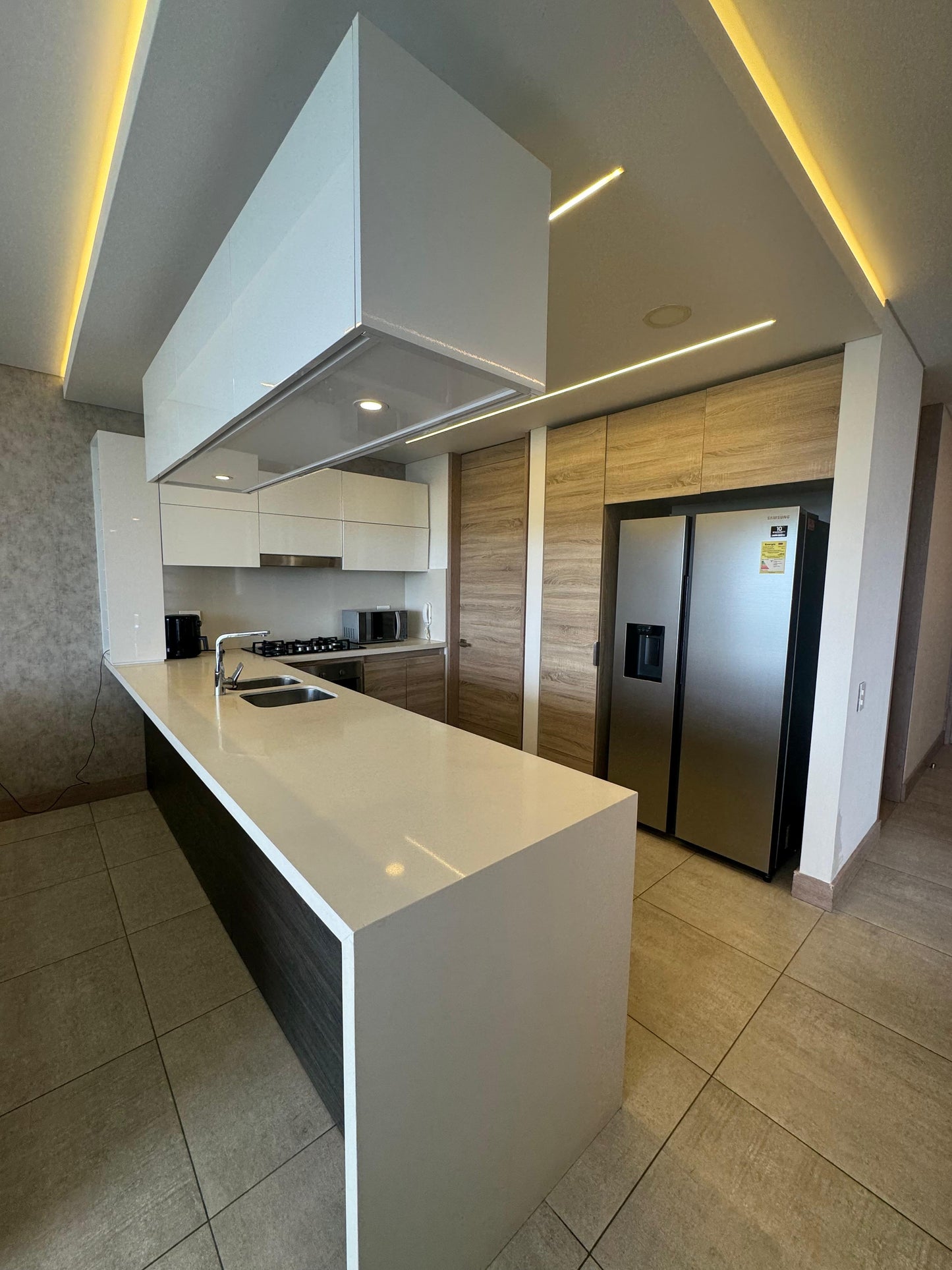 APARTAMENTO AMOBLADO EN RENTA CIUDAD JARDÍN CALI