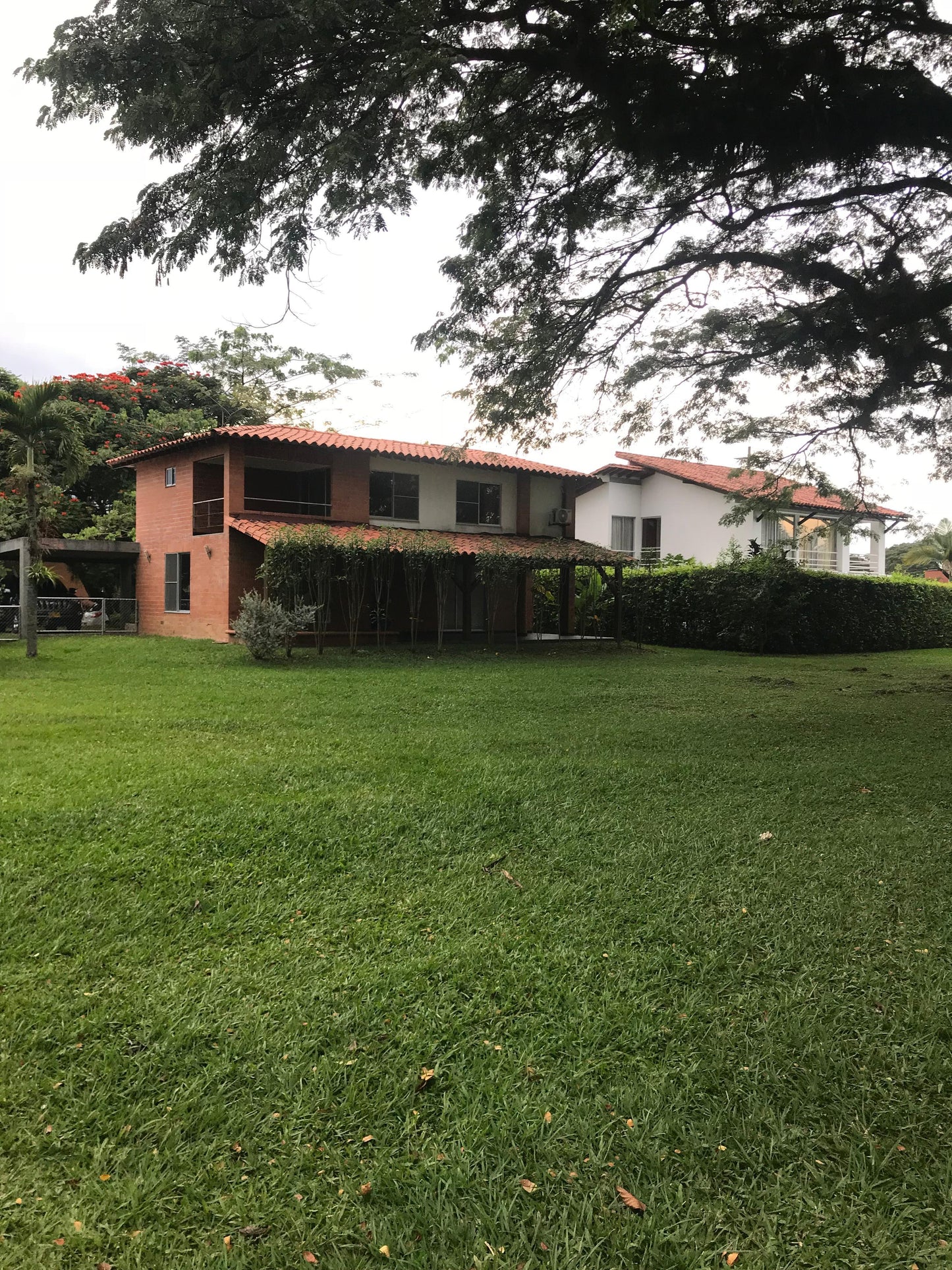 CASA EN RENTA EN GUADUALES DE LAS MERCEDES ALFAGUARA JAMUNDI