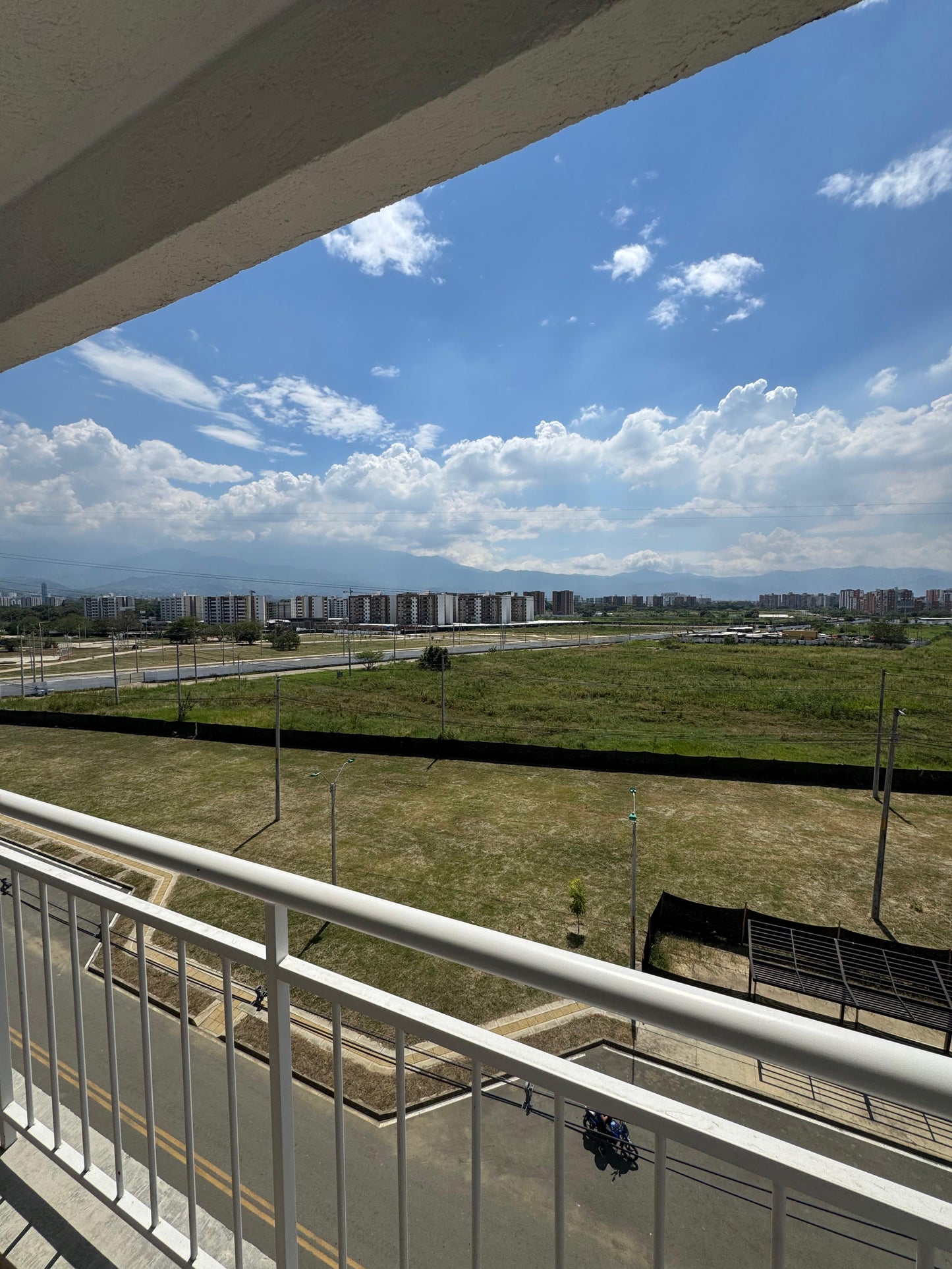 APARTAMENTO AMOBLADO EN ALQUILER SUR DE CALI BOCHALEMA