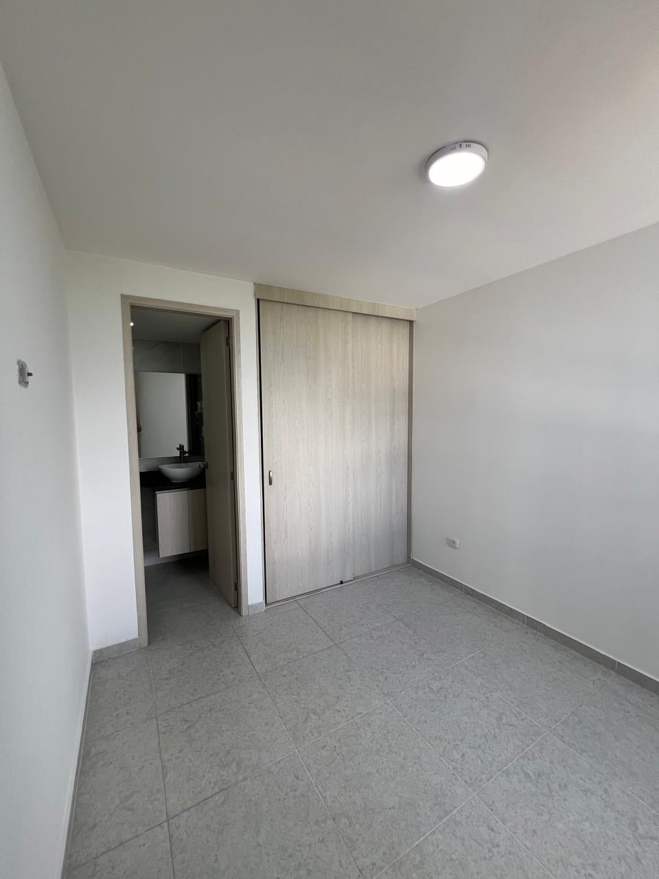 APARTAMENTO A LA VENTA EN VALLE DE LILI UNIDAD BELATERRA