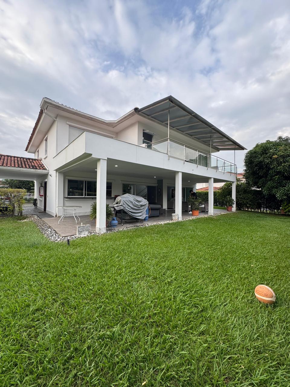 CASA EN VENTA EN CONDOMINIO PANCE CALI