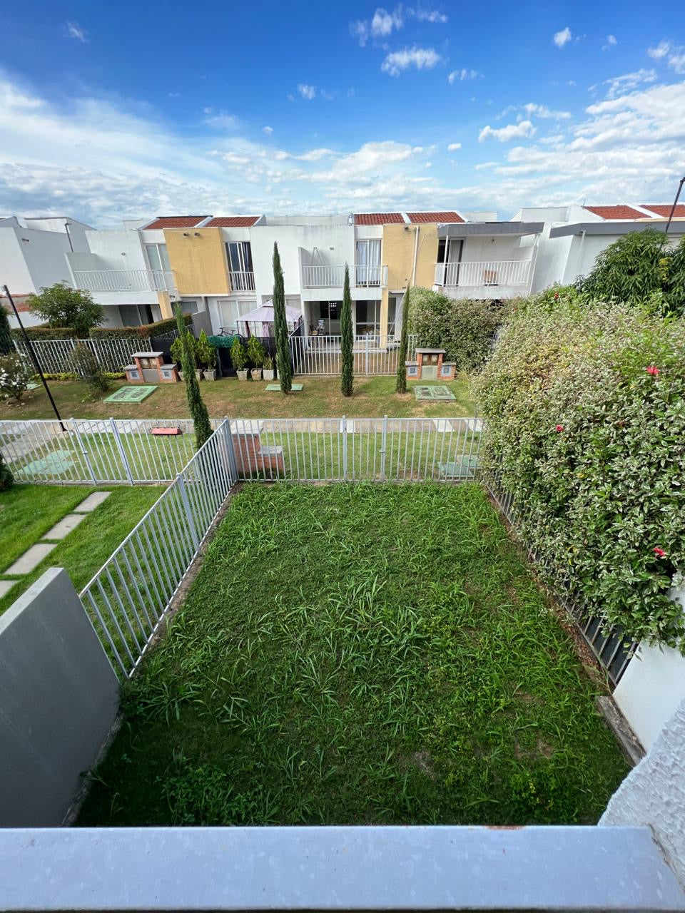 CASA EN OBRA GRIS
CONDOMINIO TULIPANES DEL
CASTILLO JAMUNDÍ