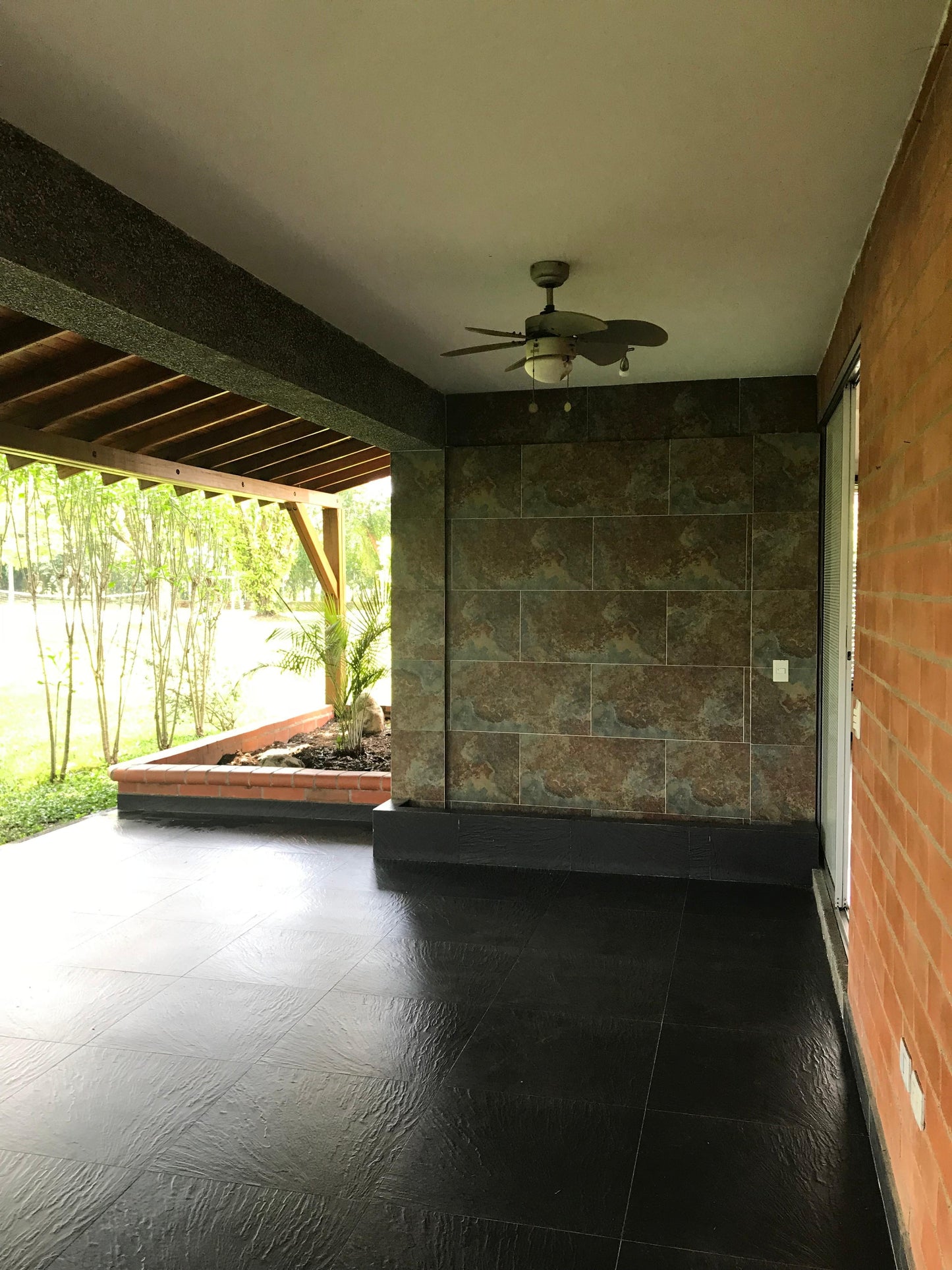 CASA EN RENTA EN GUADUALES DE LAS MERCEDES ALFAGUARA JAMUNDI