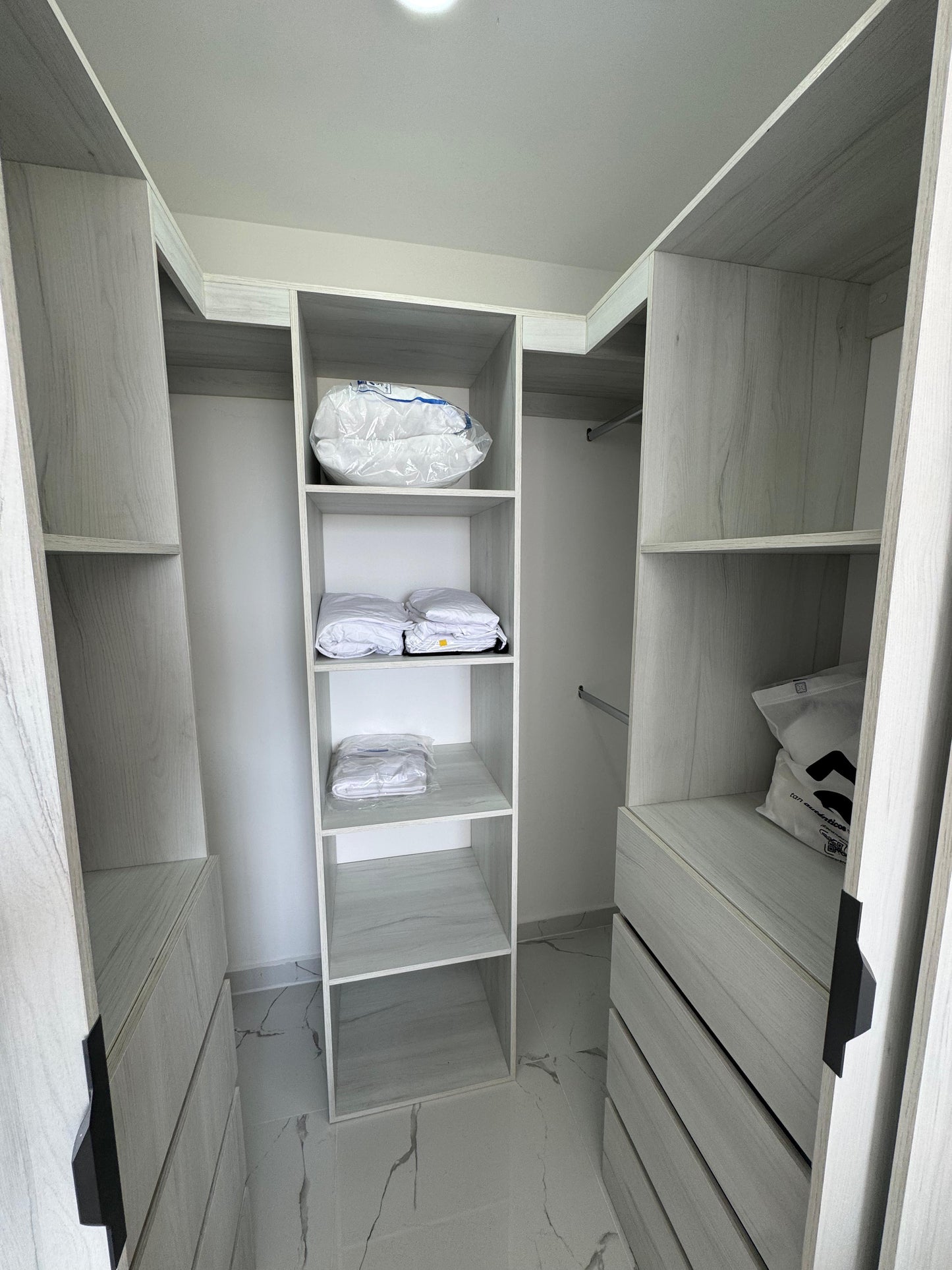APARTAMENTO AMOBLADO EN ALQUILER SUR DE CALI BOCHALEMA