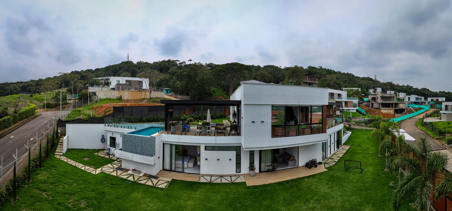 CASA EN VENTA EN PANCE CALI