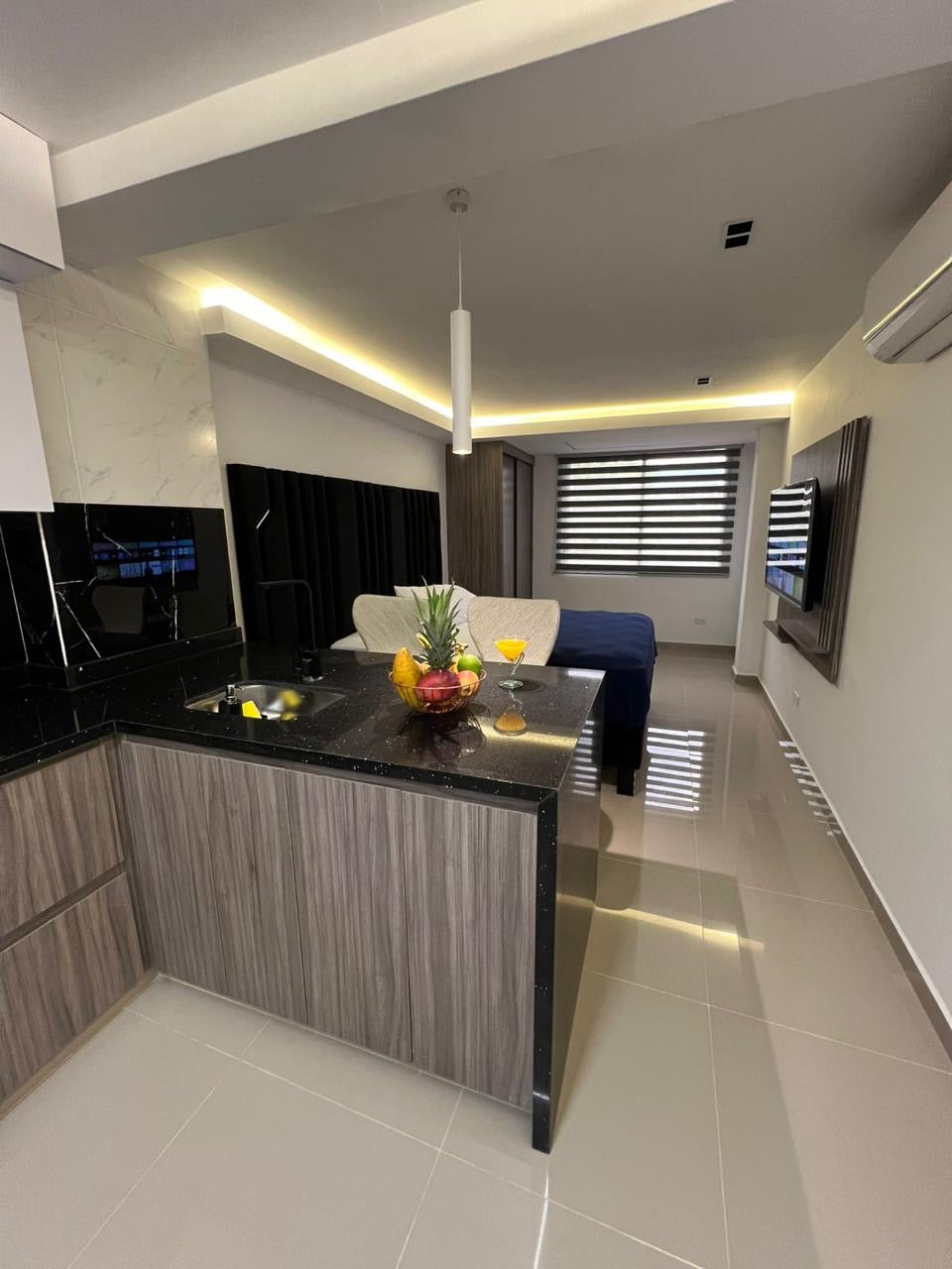 EDIFICIO DE APARTAESTUDIOS EN VENTA AL SUR DE CALI