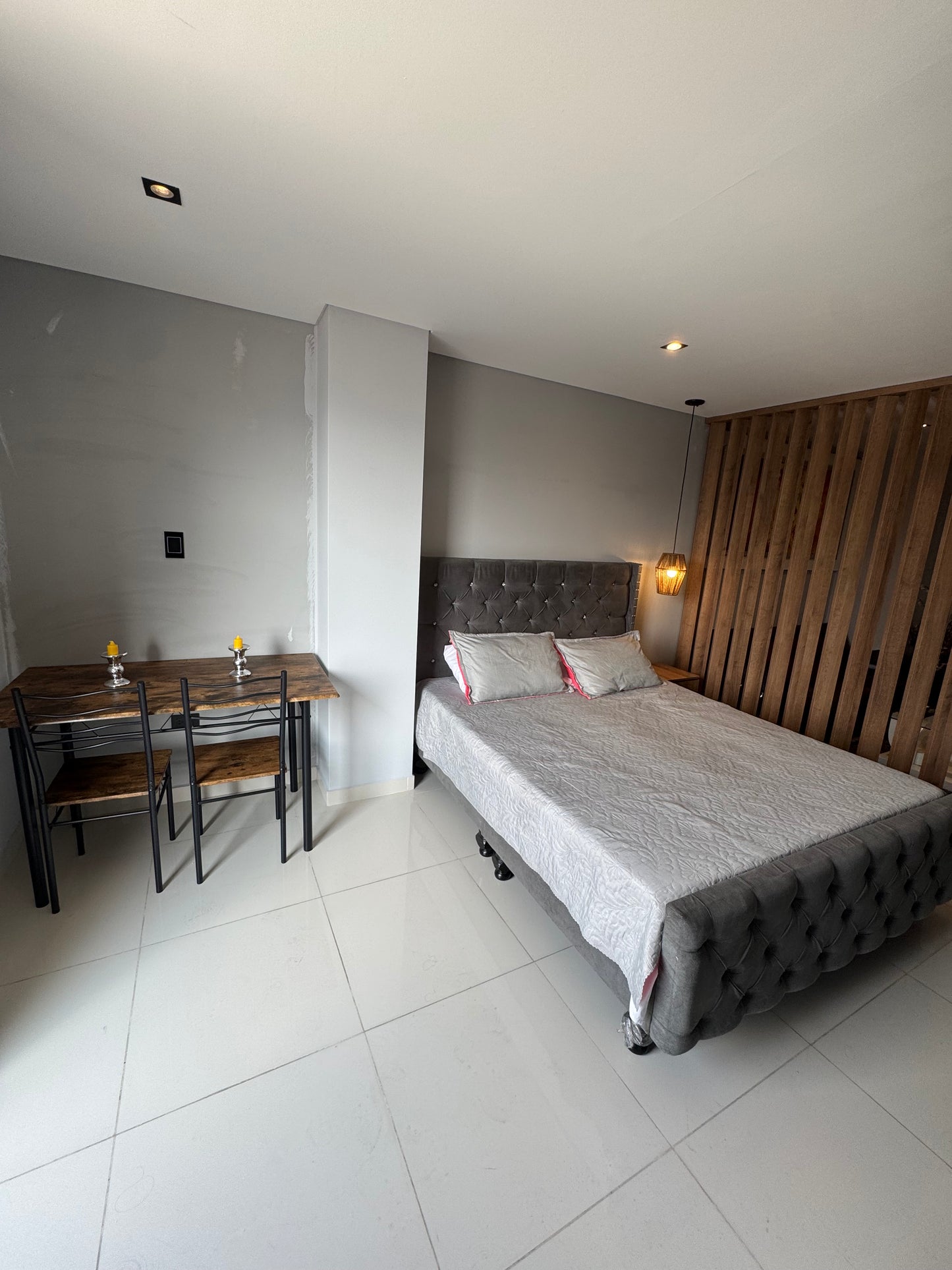 APARTAESTUDIO AMOBLADO EN RENTA EN BARRIO EL INGENIO SUR DE CALI