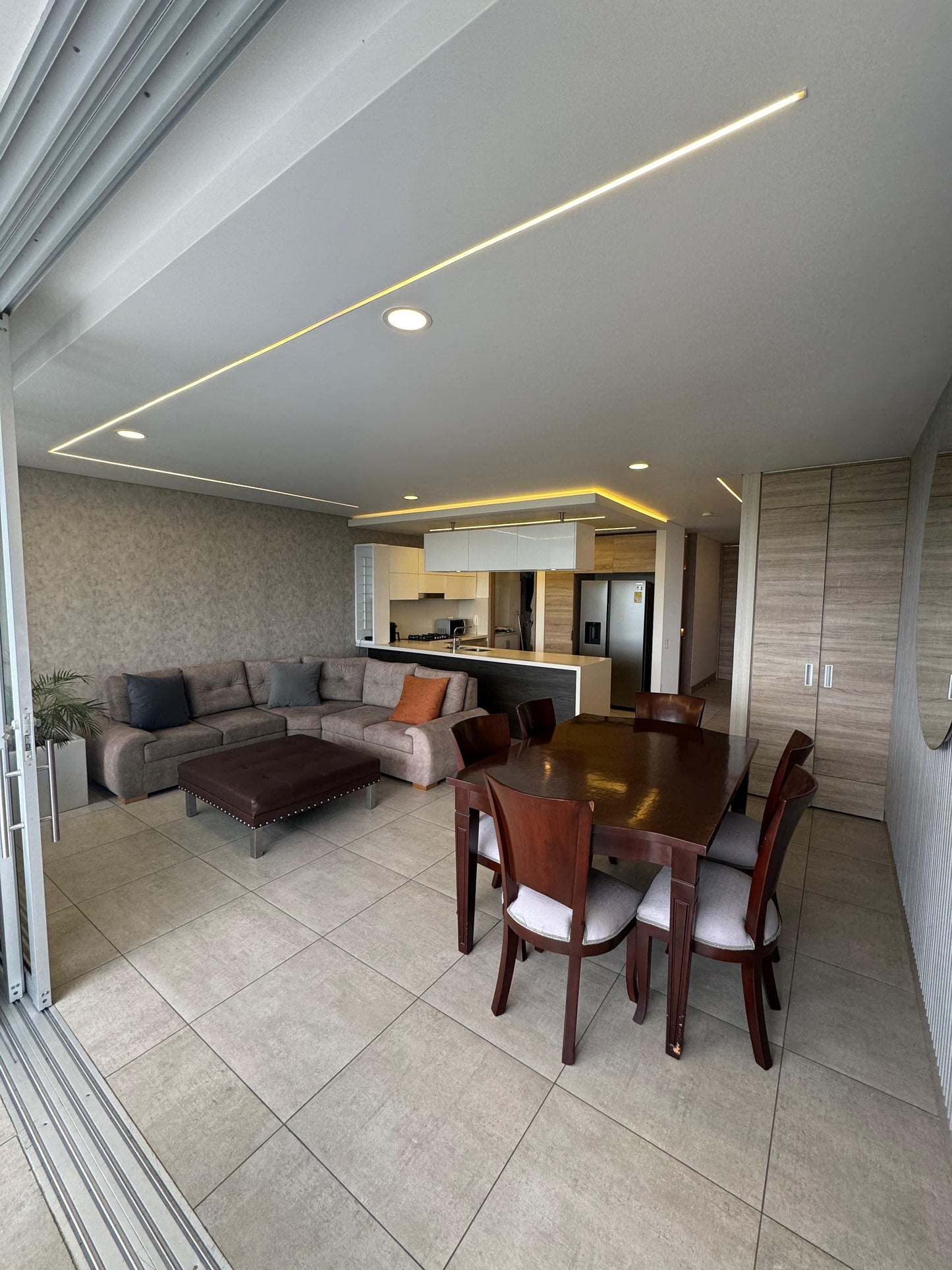 APARTAMENTO AMOBLADO EN RENTA CIUDAD JARDÍN CALI