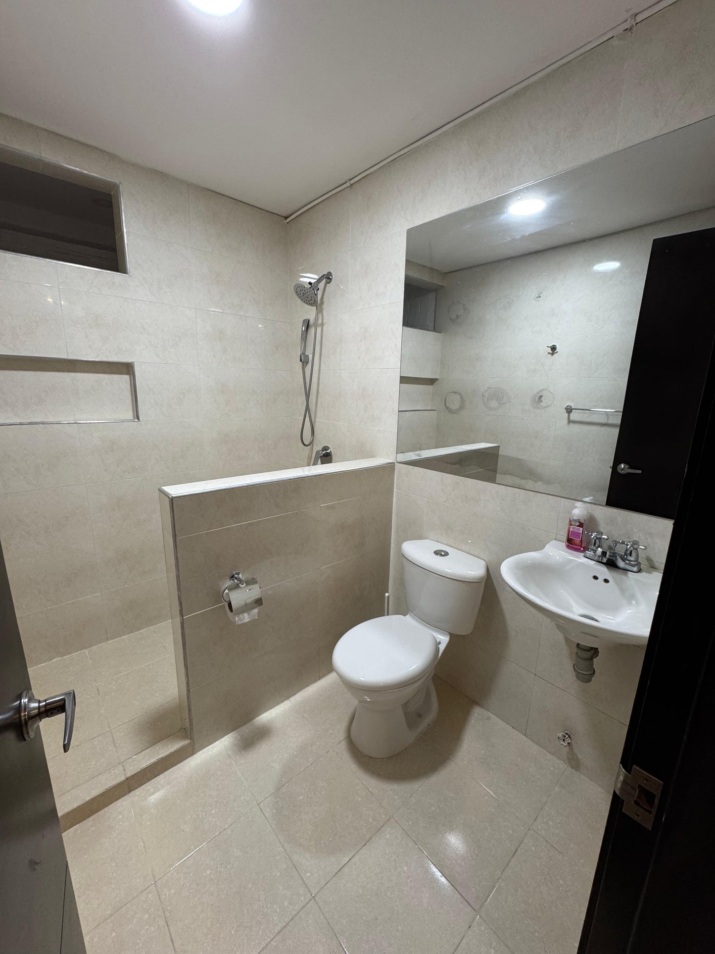 CASA EN VENTA UNIDAD SOL DE PRIMAVERA JAMUNDI