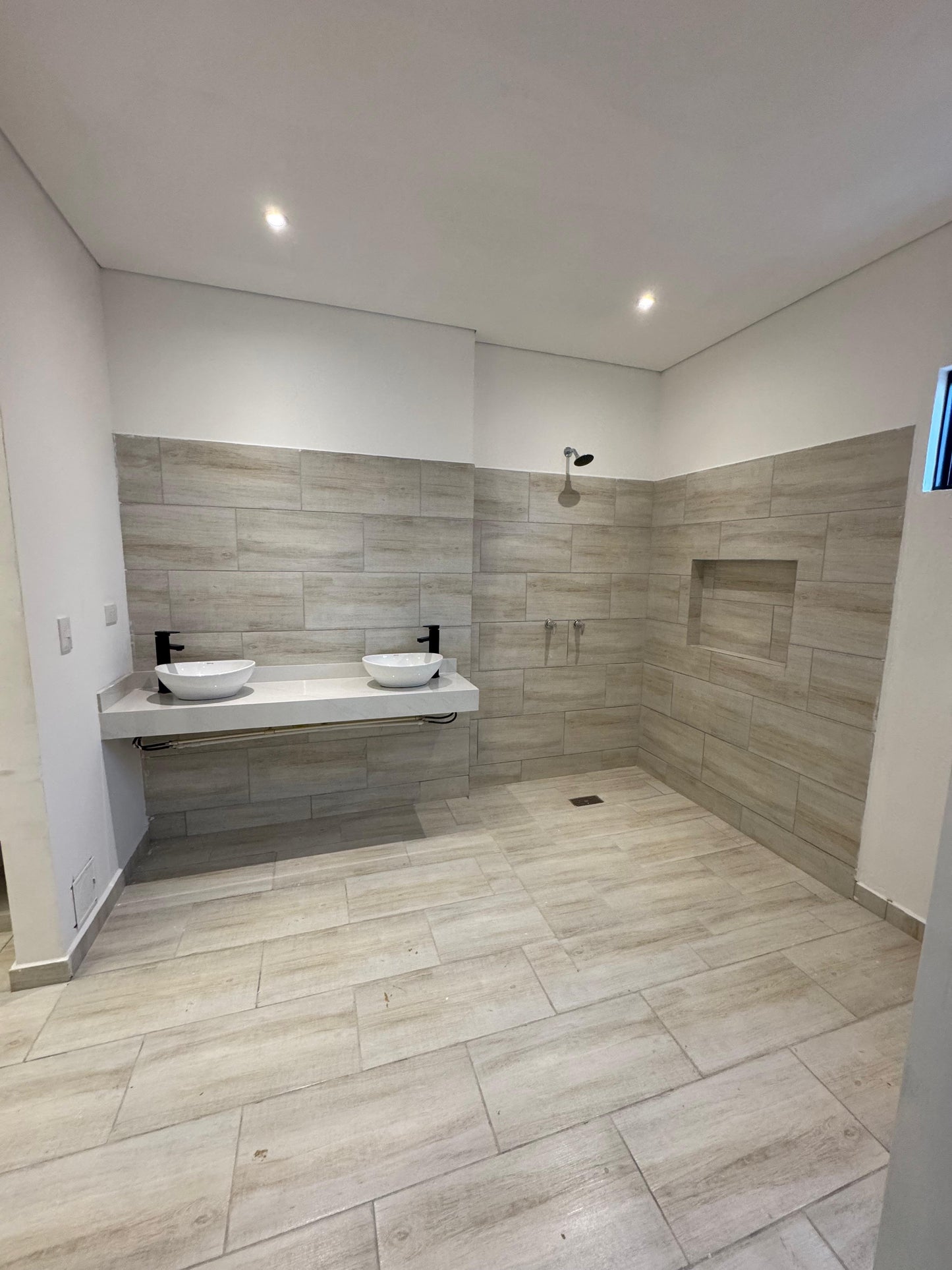 CASA A LA VENTA EN LAS MERCEDES JAMUNDI