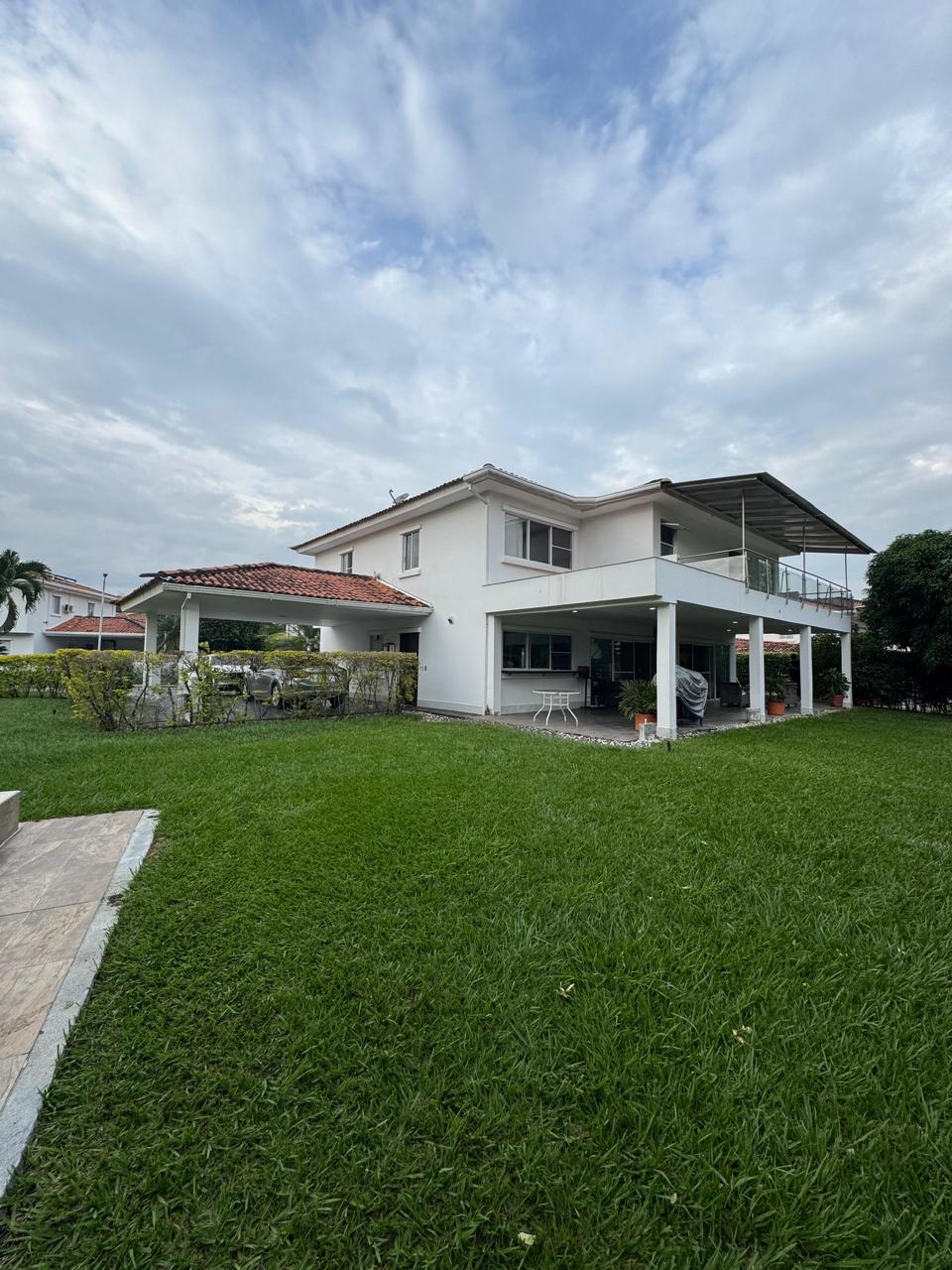 CASA EN VENTA EN CONDOMINIO PANCE CALI