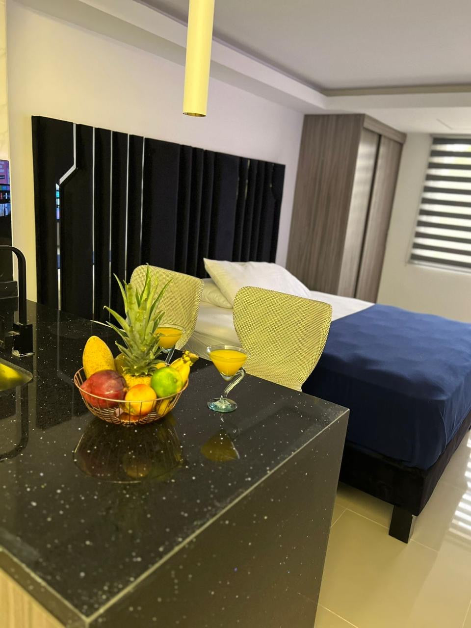 EDIFICIO DE APARTAESTUDIOS EN VENTA AL SUR DE CALI