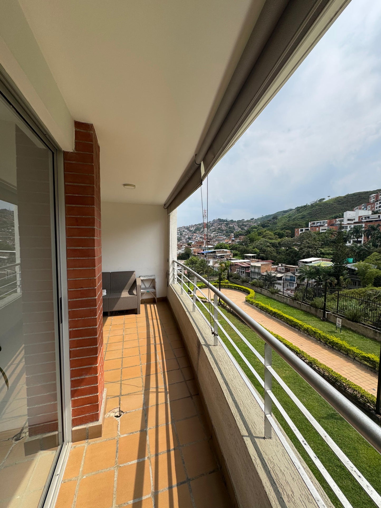 APARTAMENTO EN VENTA MIRADOR DE AVALON OESTE CALI