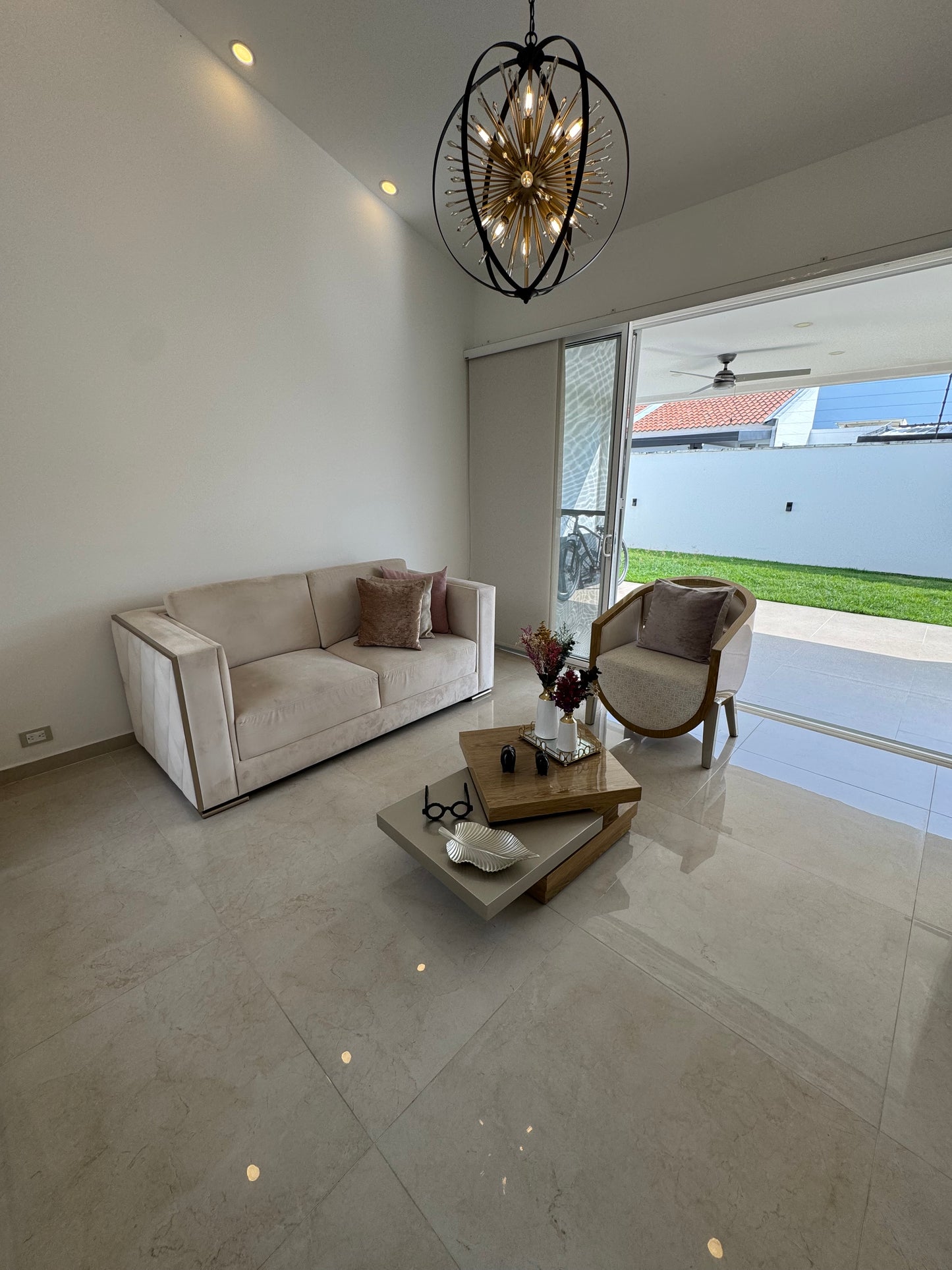 CASA A LA VENTA EN EL CASTILLO JAMUNDI