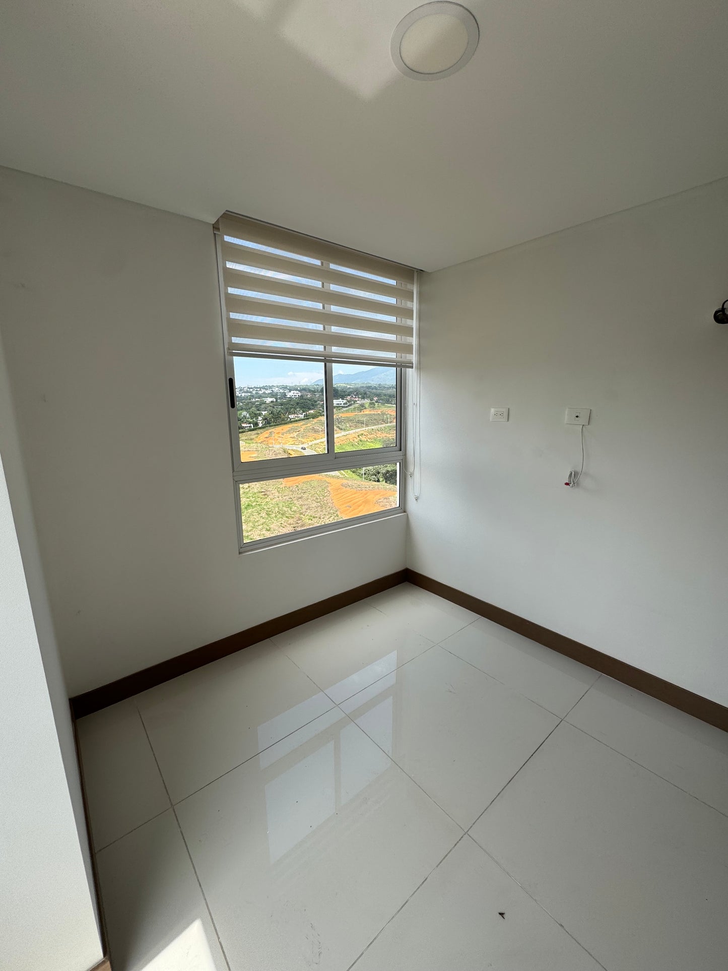 APARTAMENTO EN RENTA CIUDAD JARDÍN PARTE ALTA CALI