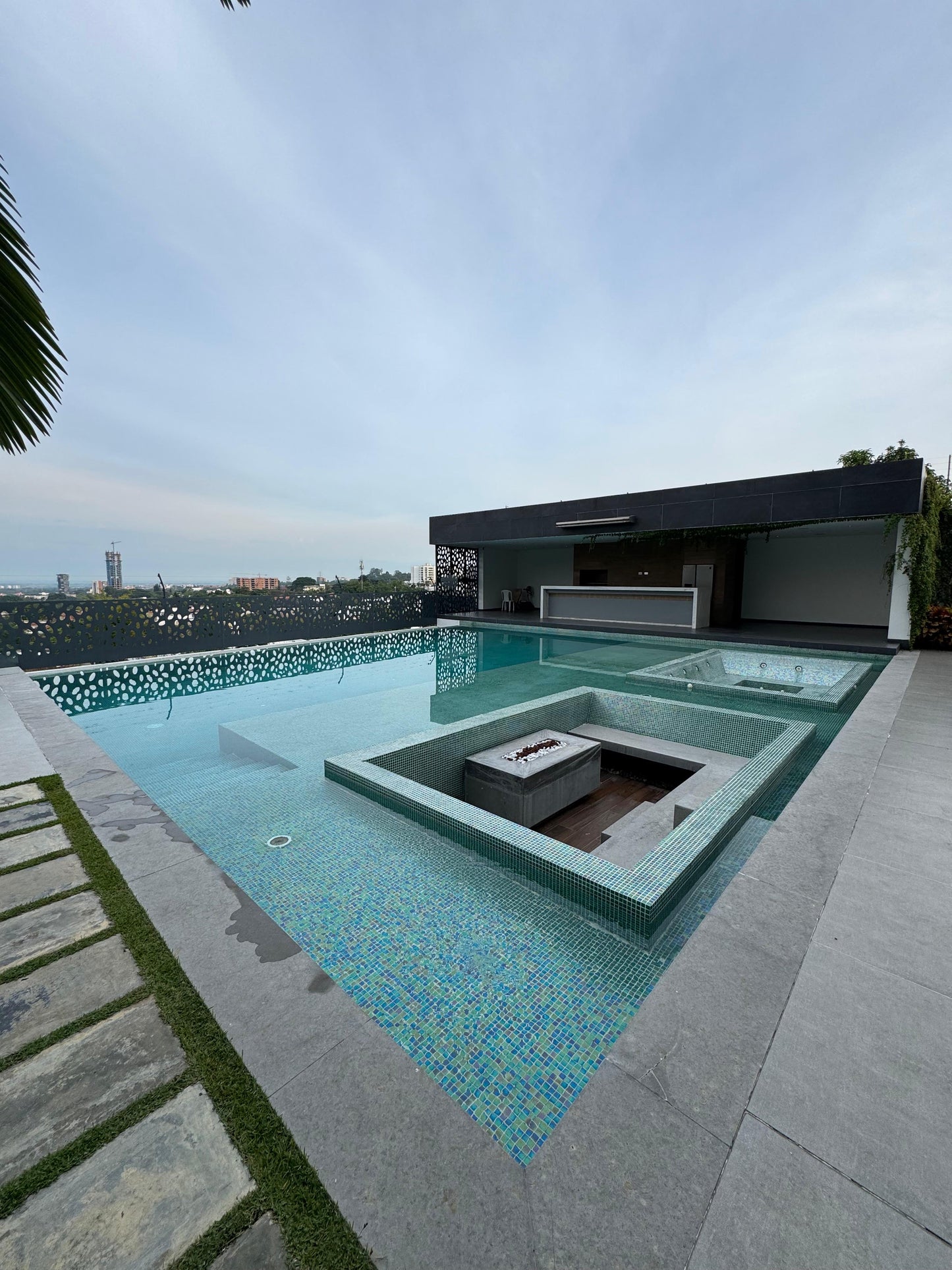 CASA LUXURY EN VENTA EN PANCE CALI