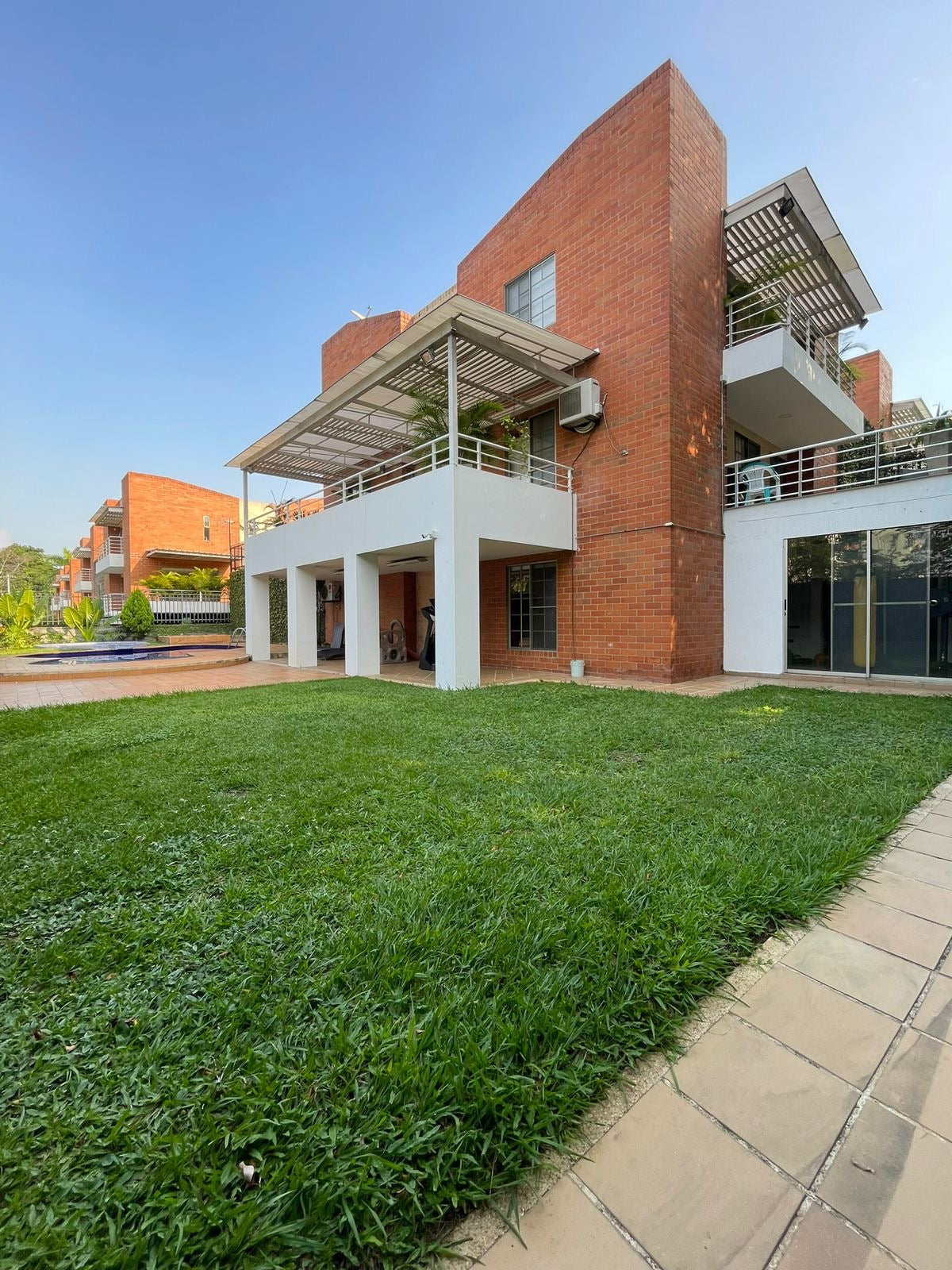 CASA EN VENTA EN PANCE CALI
