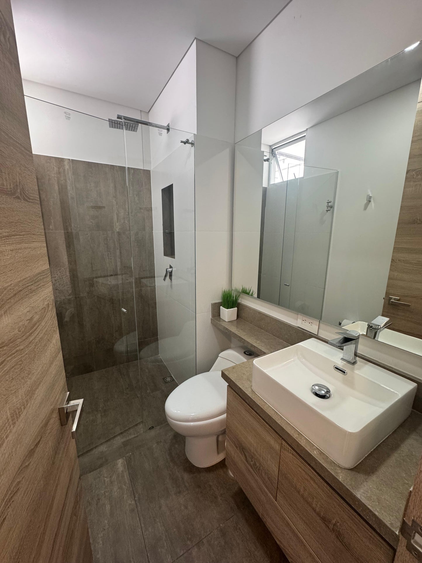 APARTAMENTO AMOBLADO EN RENTA CIUDAD JARDÍN CALI