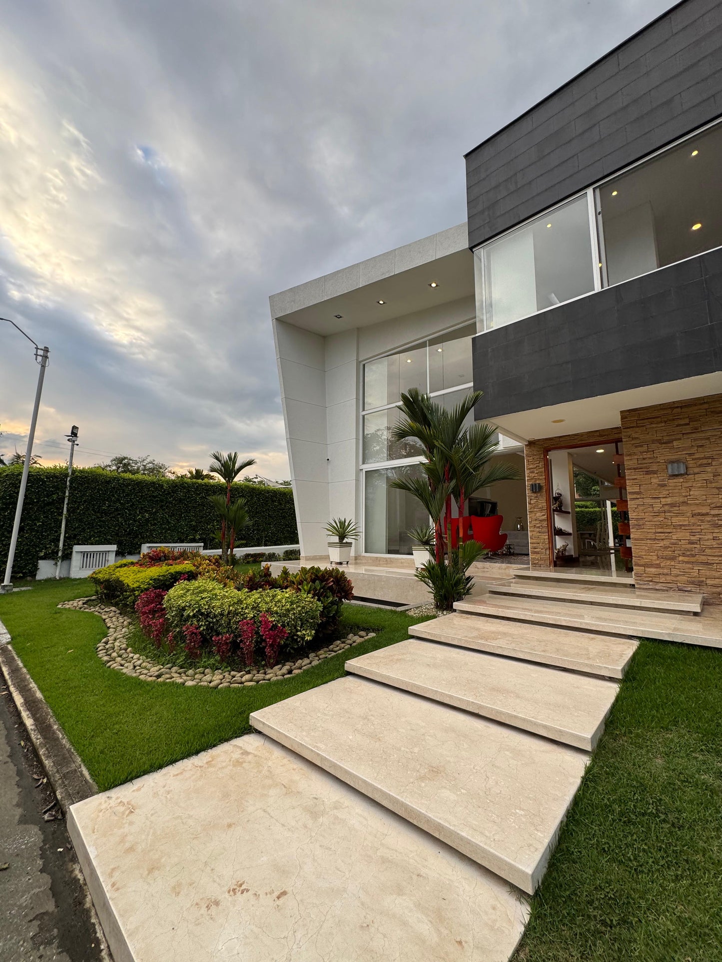 CASA A LA VENTA EN PANCE CALI