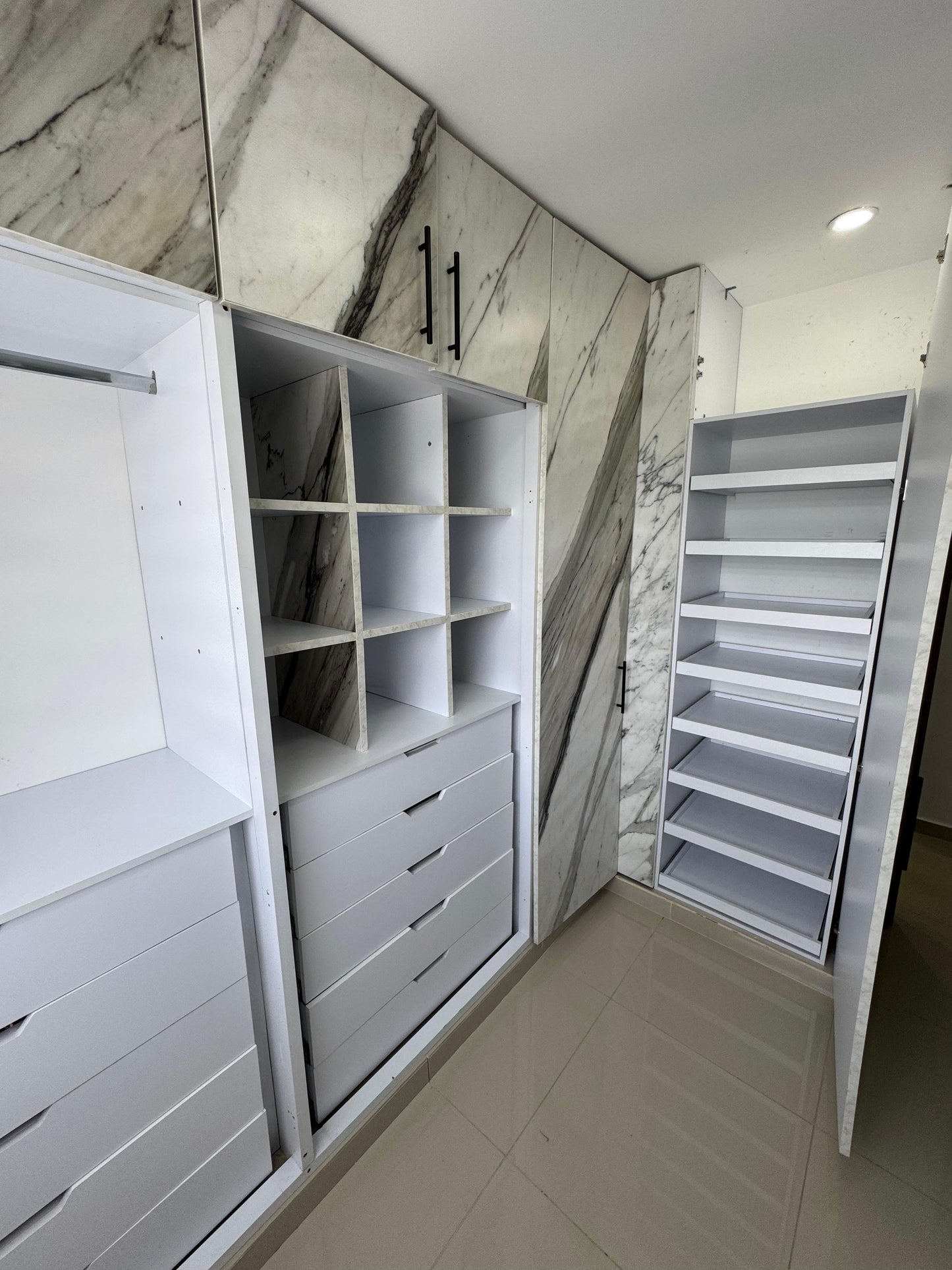 APARTAMENTO EN VENTA AMOBLADO O VACÍO EN CAMINOS DE PANGOLA JAMUNDI
