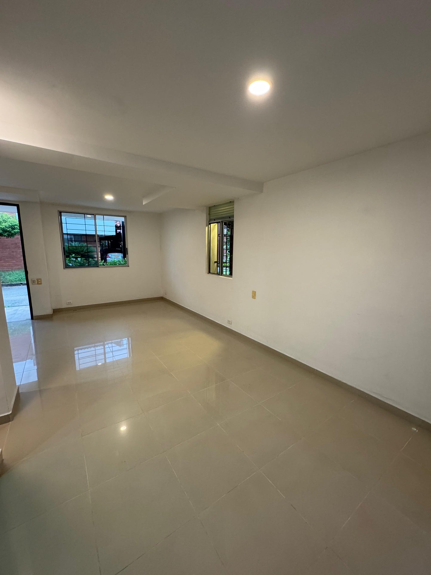CASA EN VENTA UNIDAD SOL DE PRIMAVERA JAMUNDI