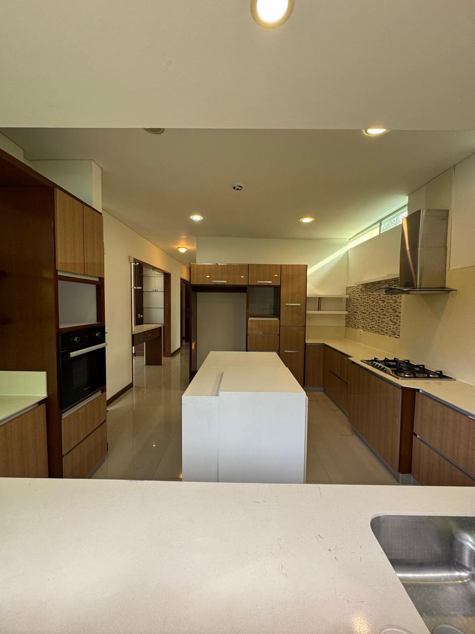 CASA EN VENTA O RENTA EN CIUDAD JARDÍN CALI