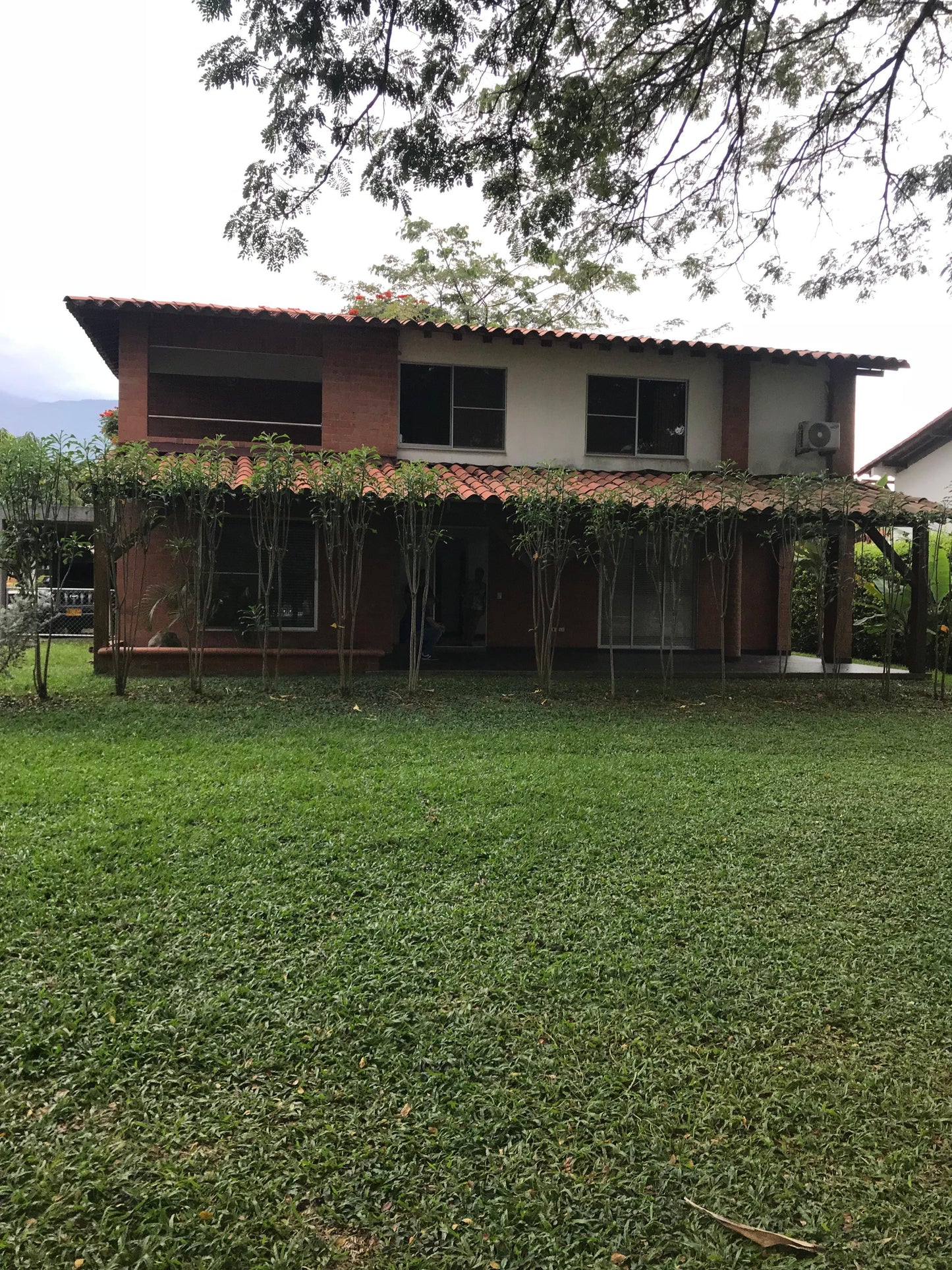 CASA EN RENTA EN GUADUALES DE LAS MERCEDES ALFAGUARA JAMUNDI