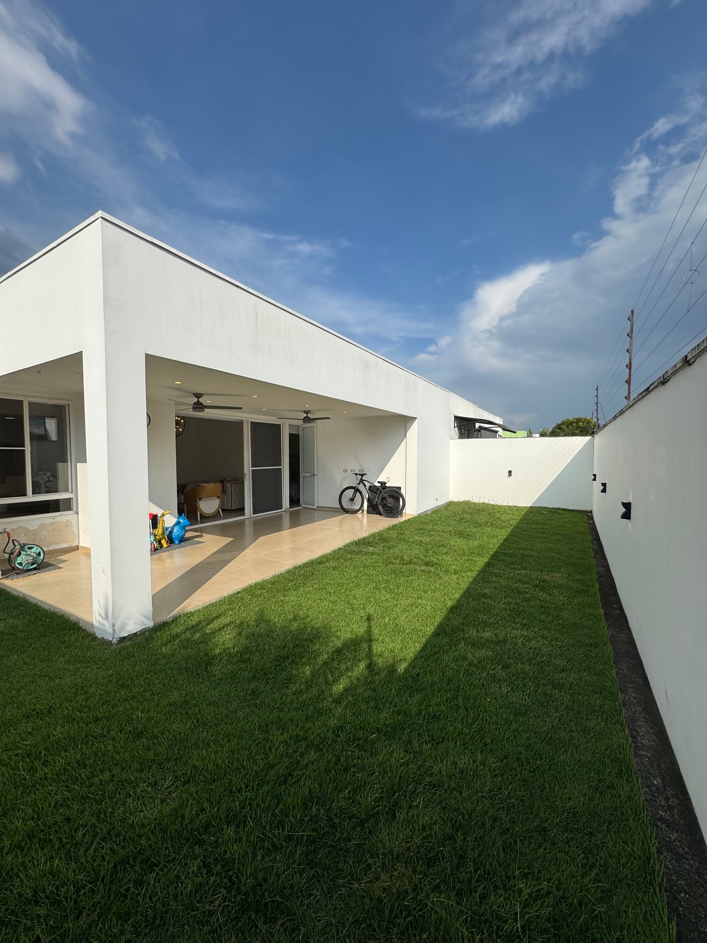 CASA A LA VENTA EN EL CASTILLO JAMUNDI