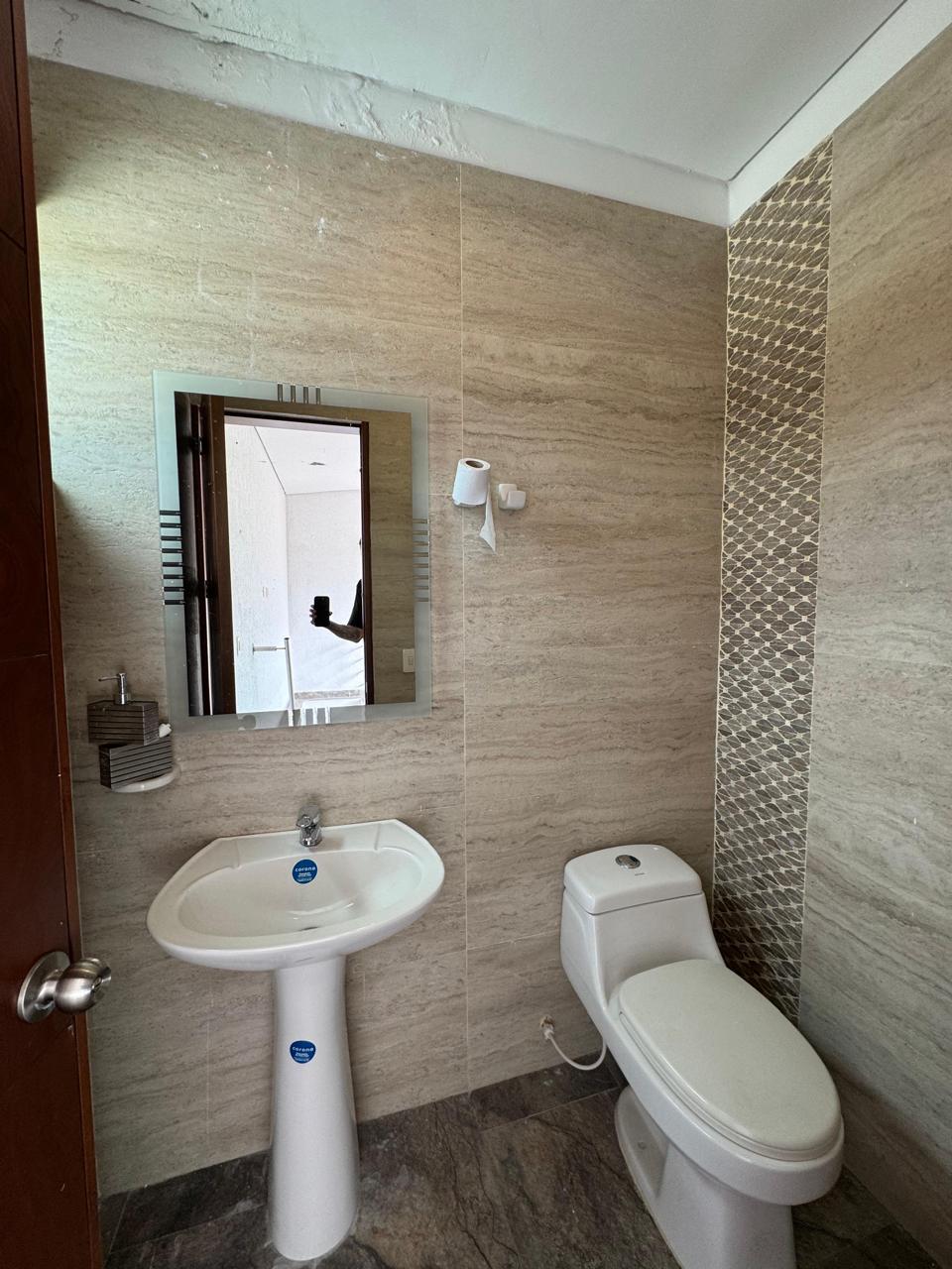 CASA EN VENTA O RENTA EN CIUDAD JARDÍN CALI