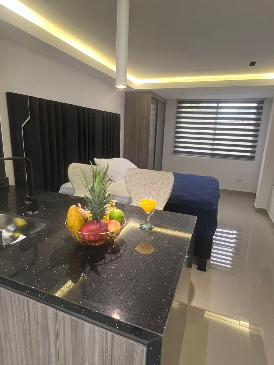 EDIFICIO DE APARTAESTUDIOS EN VENTA AL SUR DE CALI