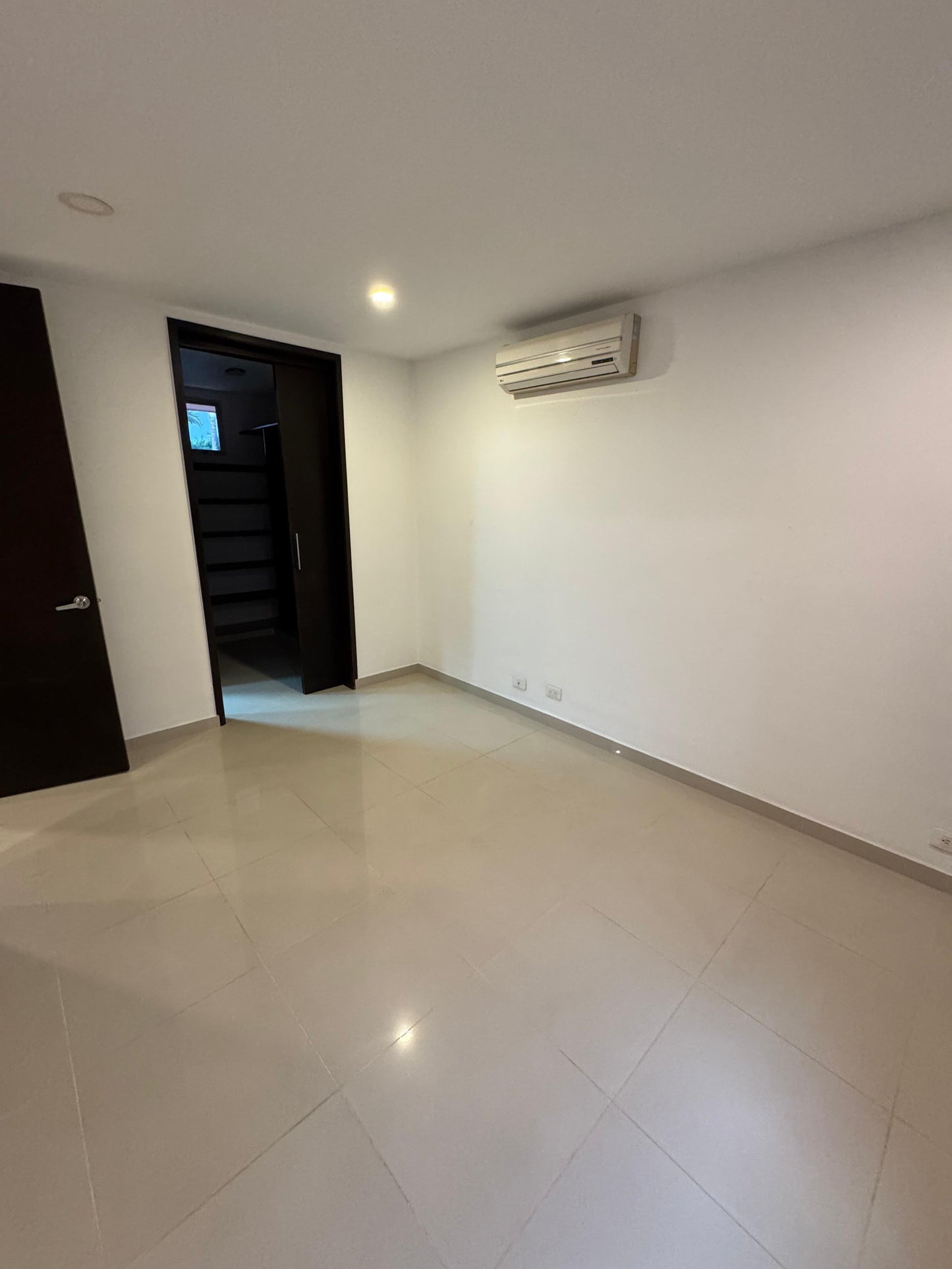 CASA EN VENTA UNIDAD SOL DE PRIMAVERA JAMUNDI