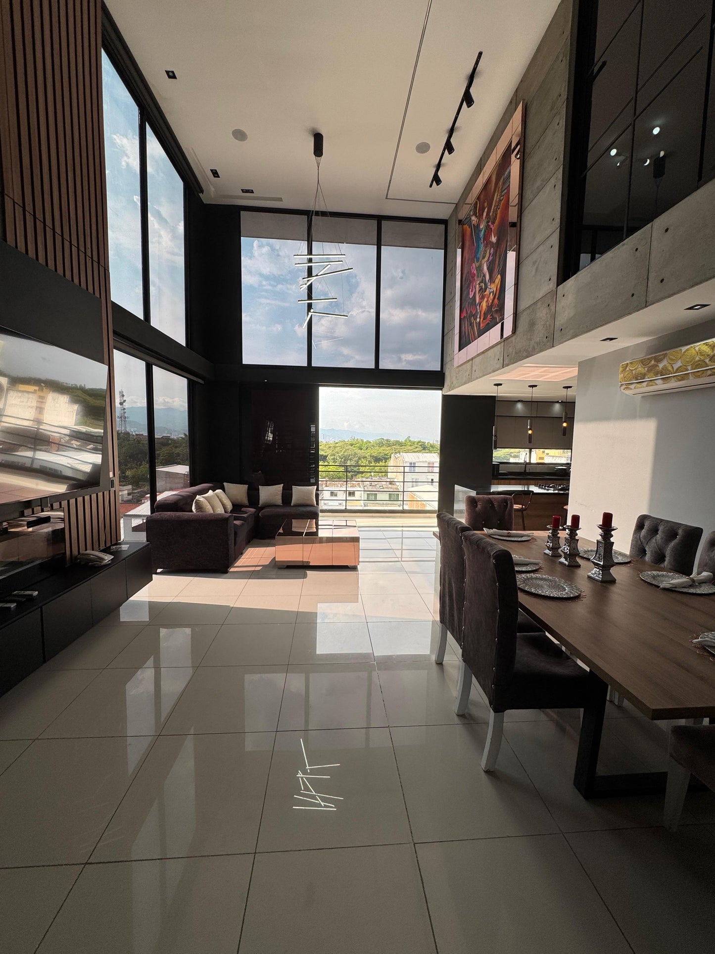 PENTHOUSE EN ALQUILER POR MES O NOCHE EN EL INGENIO SUR DE CALI