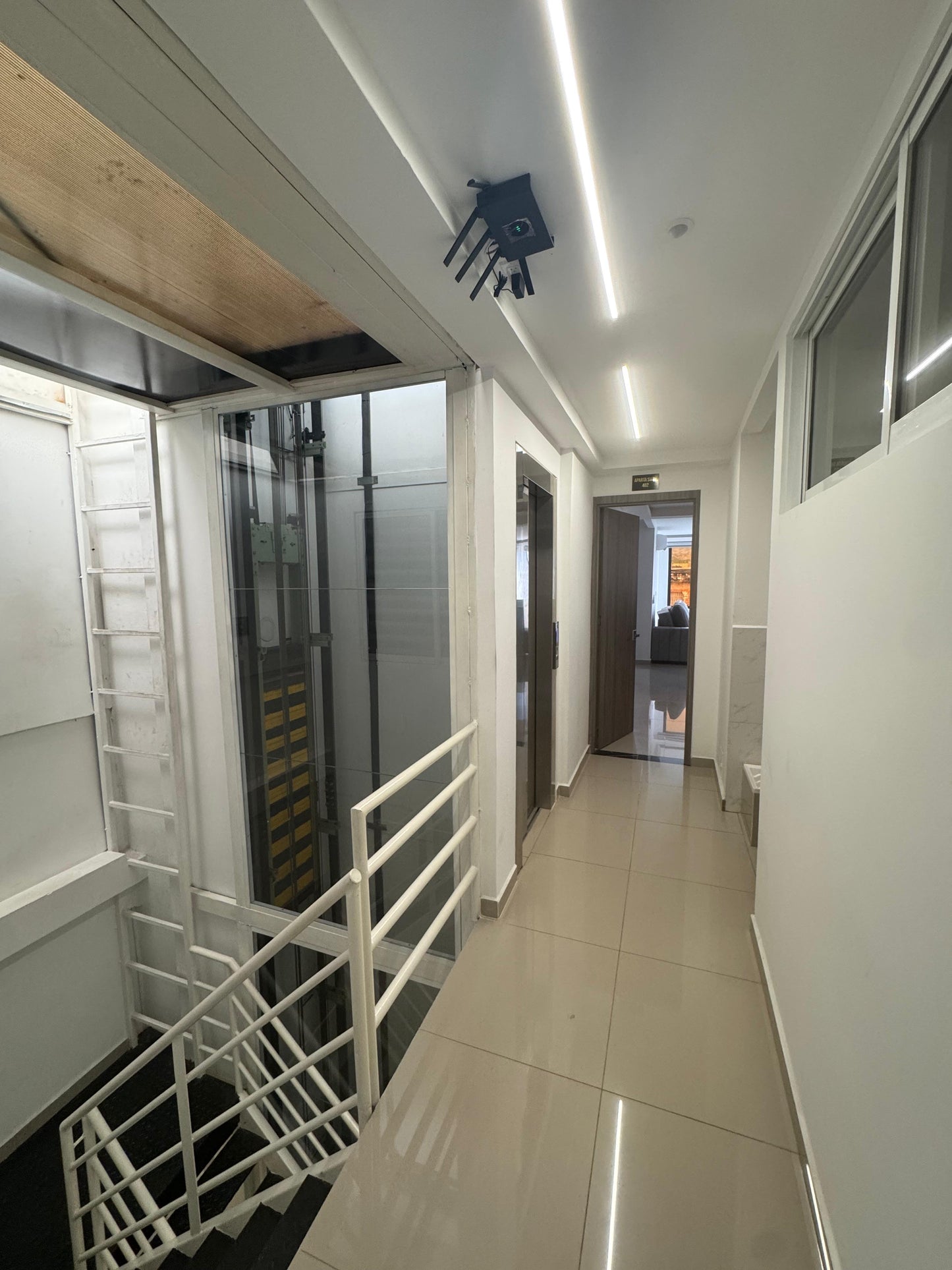 EDIFICIO DE APARTAESTUDIOS EN VENTA AL SUR DE CALI