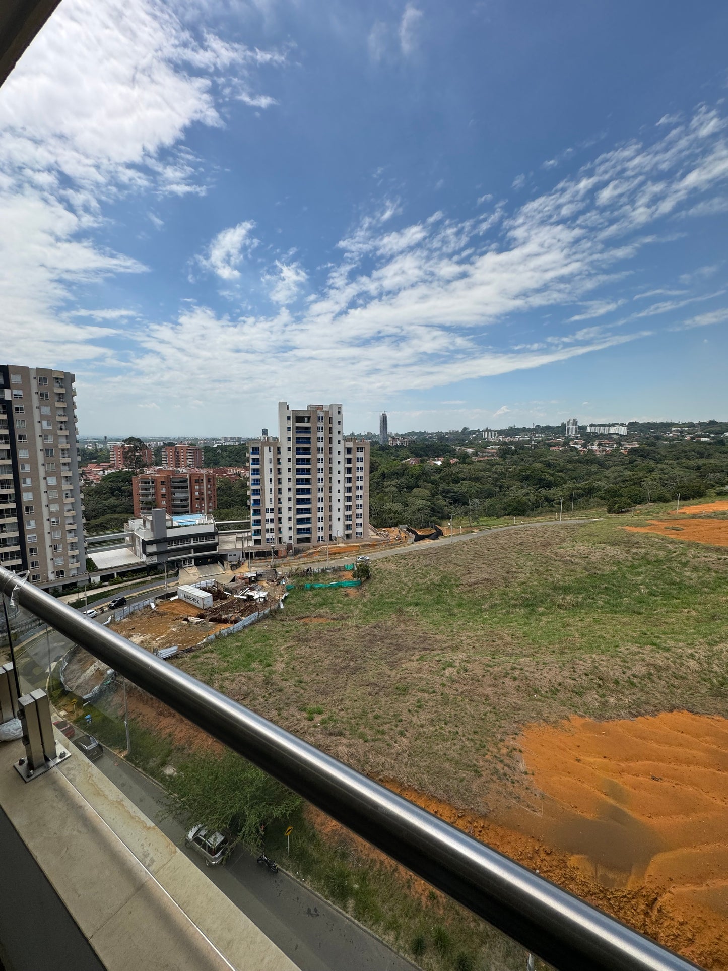 APARTAMENTO EN RENTA CIUDAD JARDÍN PARTE ALTA CALI