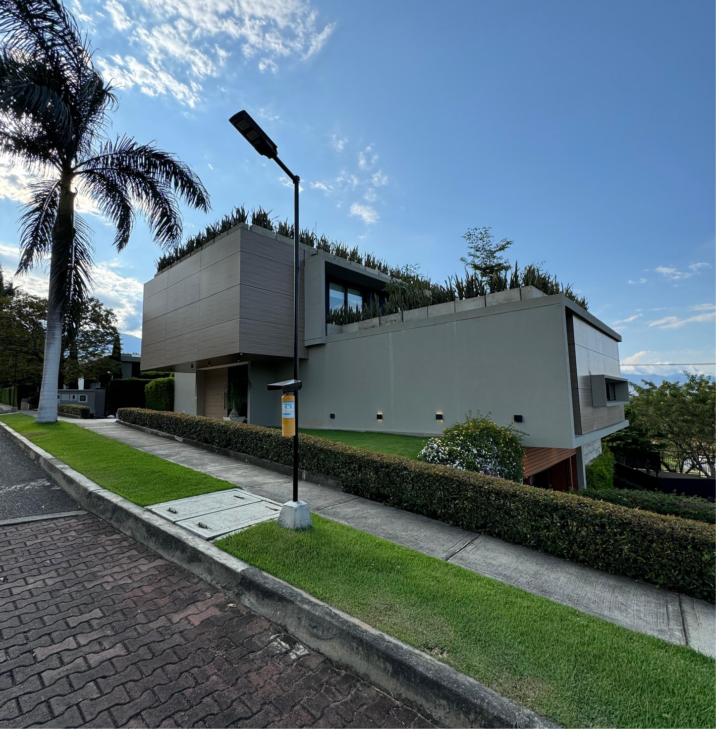 CASA EN VENTA EN PANCE CALI