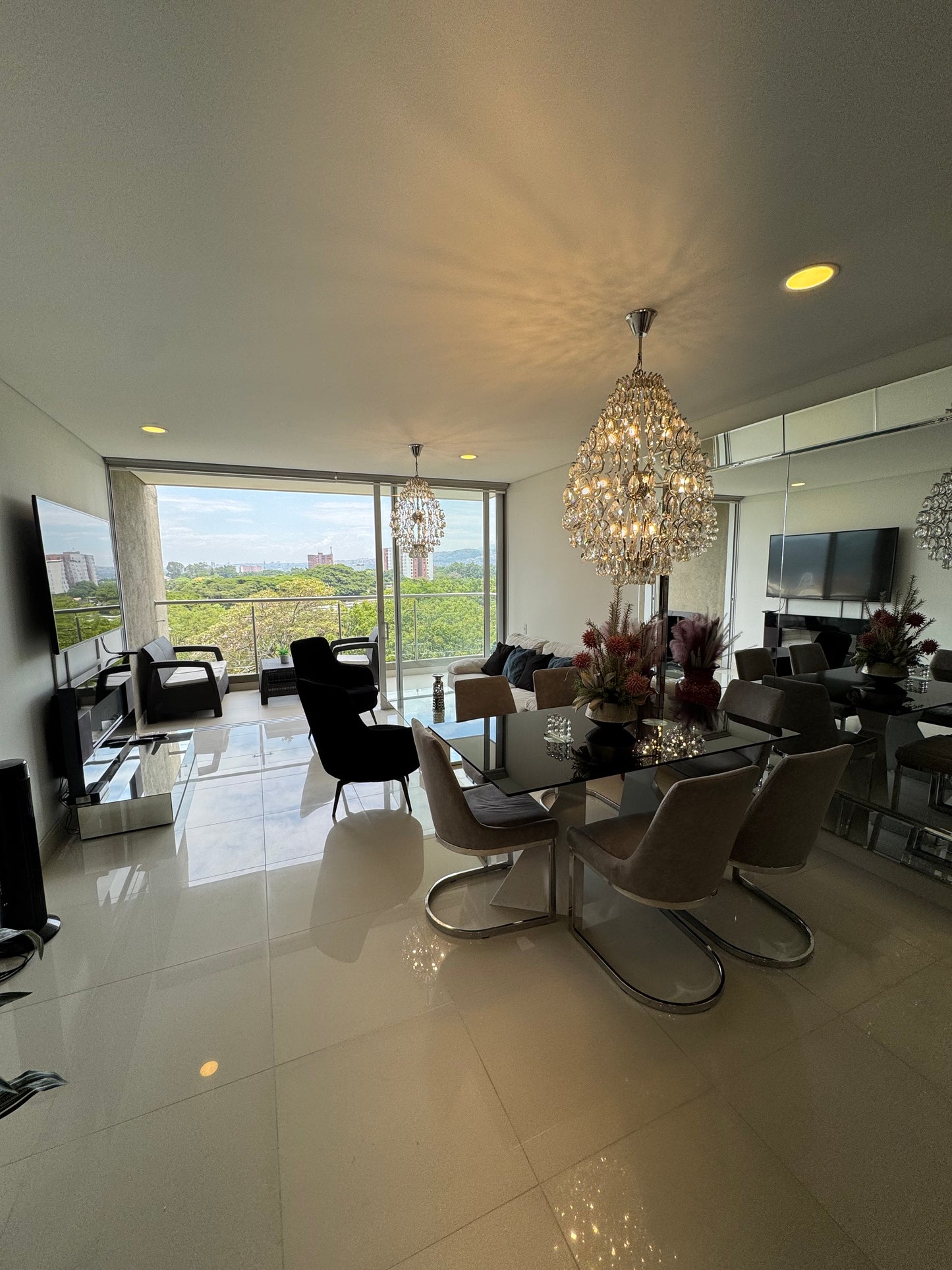 APARTAMENTO AMOBLADO EN ALQUILER NUEVA TEQUENDAMA CALI torre cosmoplaza