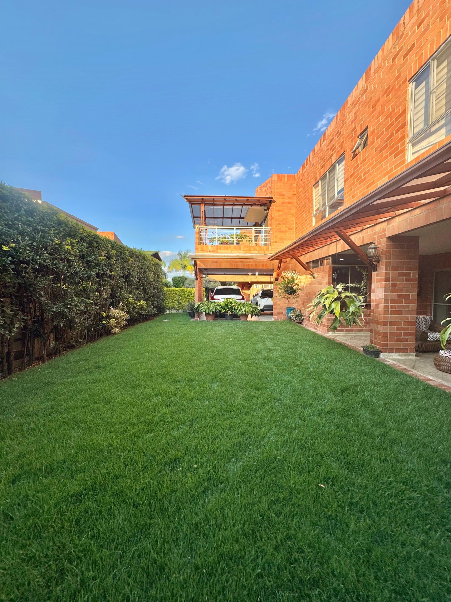 CASA EN VENTA CIUDAD JARDÍN CALI