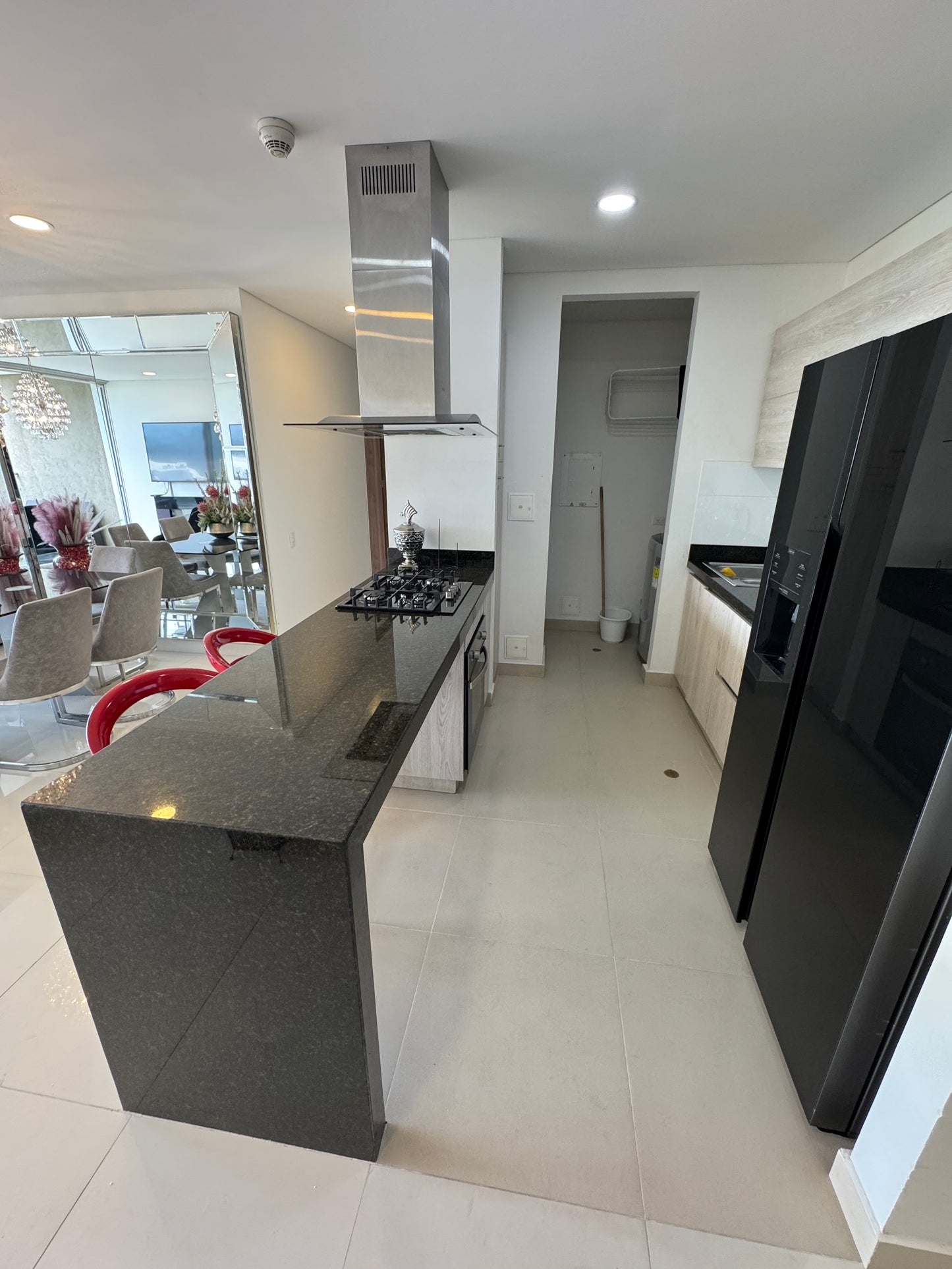 APARTAMENTO AMOBLADO EN ALQUILER NUEVA TEQUENDAMA CALI torre cosmoplaza