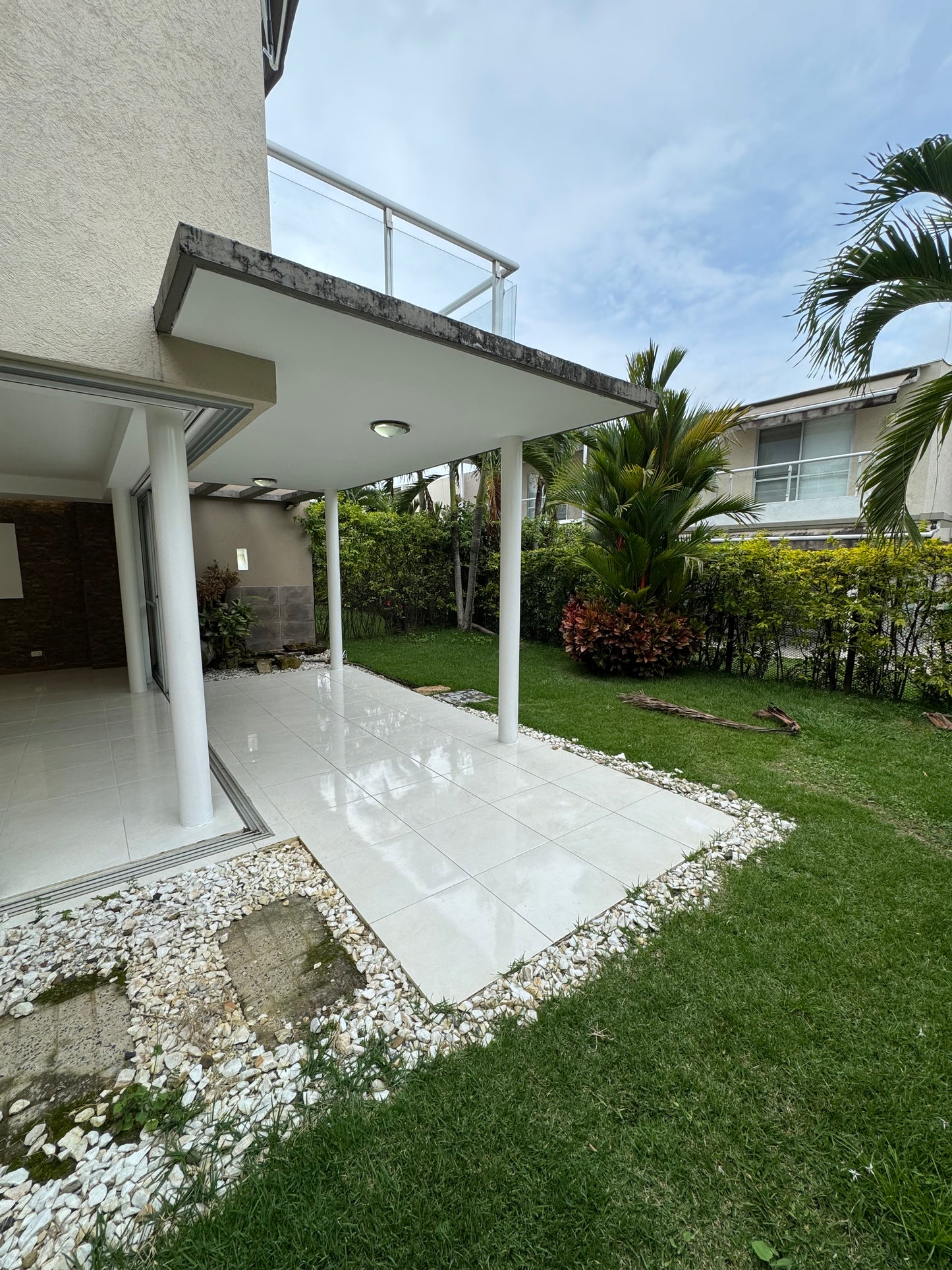 CASA EN VENTA O RENTA EN CASA CAMPO ALFAGUARA JAMUNDI