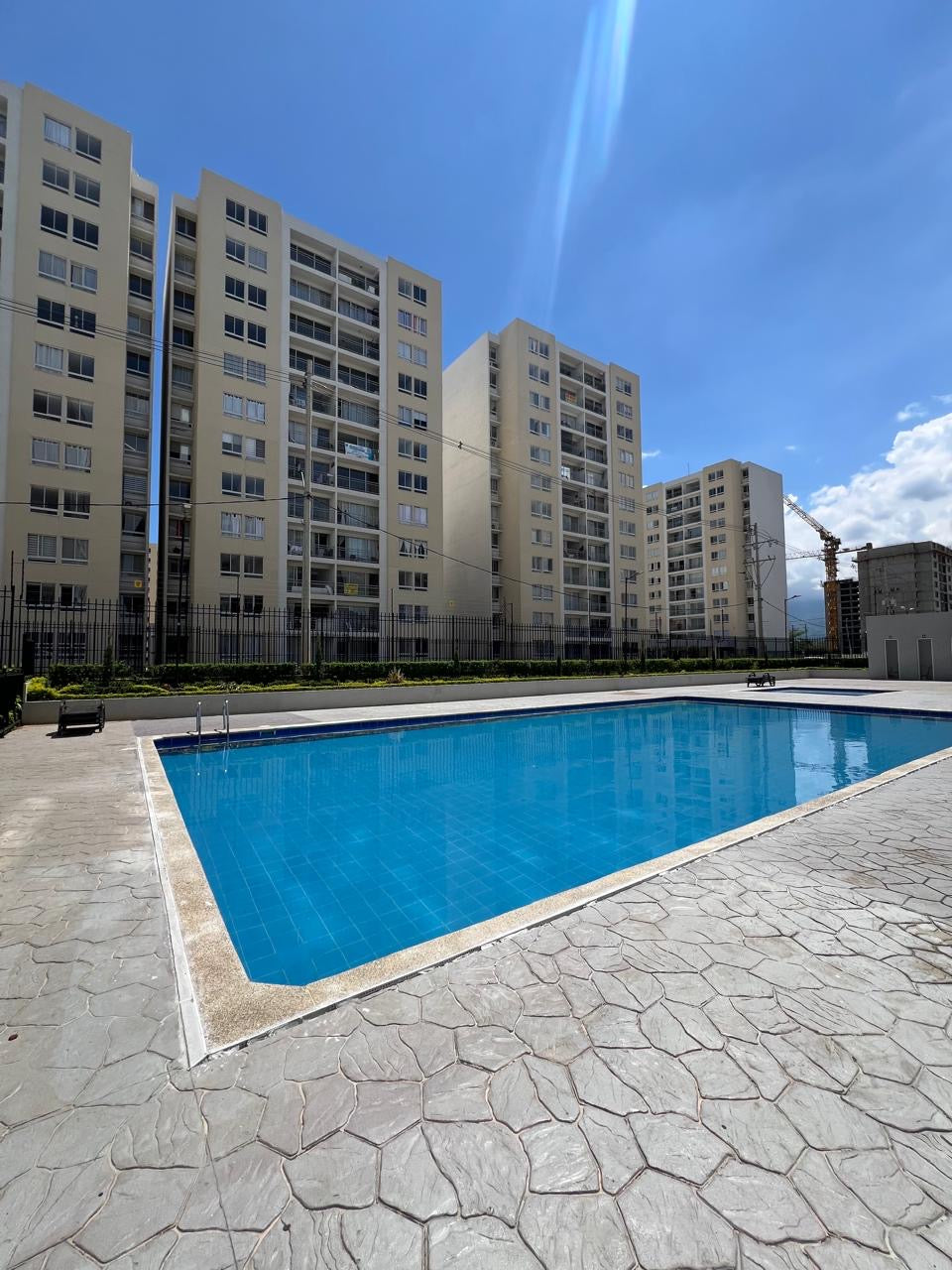 APARTAMENTO A LA VENTA EN VALLE DE LILI UNIDAD BELATERRA