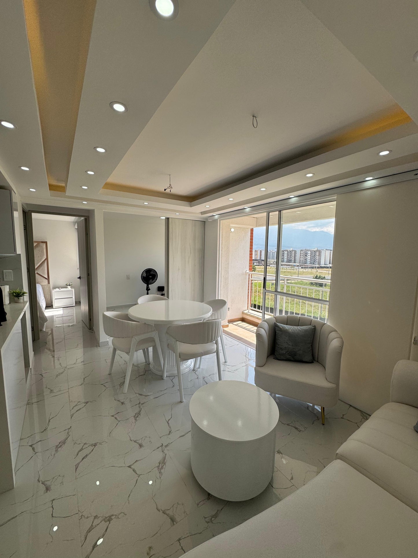 APARTAMENTO AMOBLADO EN ALQUILER SUR DE CALI BOCHALEMA