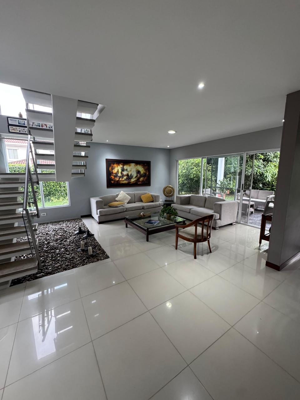 CASA EN VENTA EN CONDOMINIO PANCE CALI